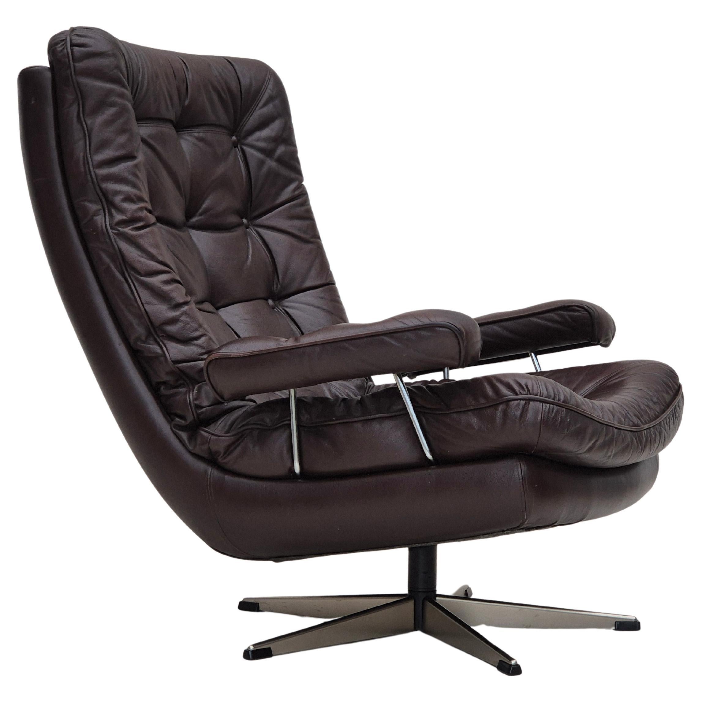 1970s, Danish swivel chair, original condition, brown furniture leather.