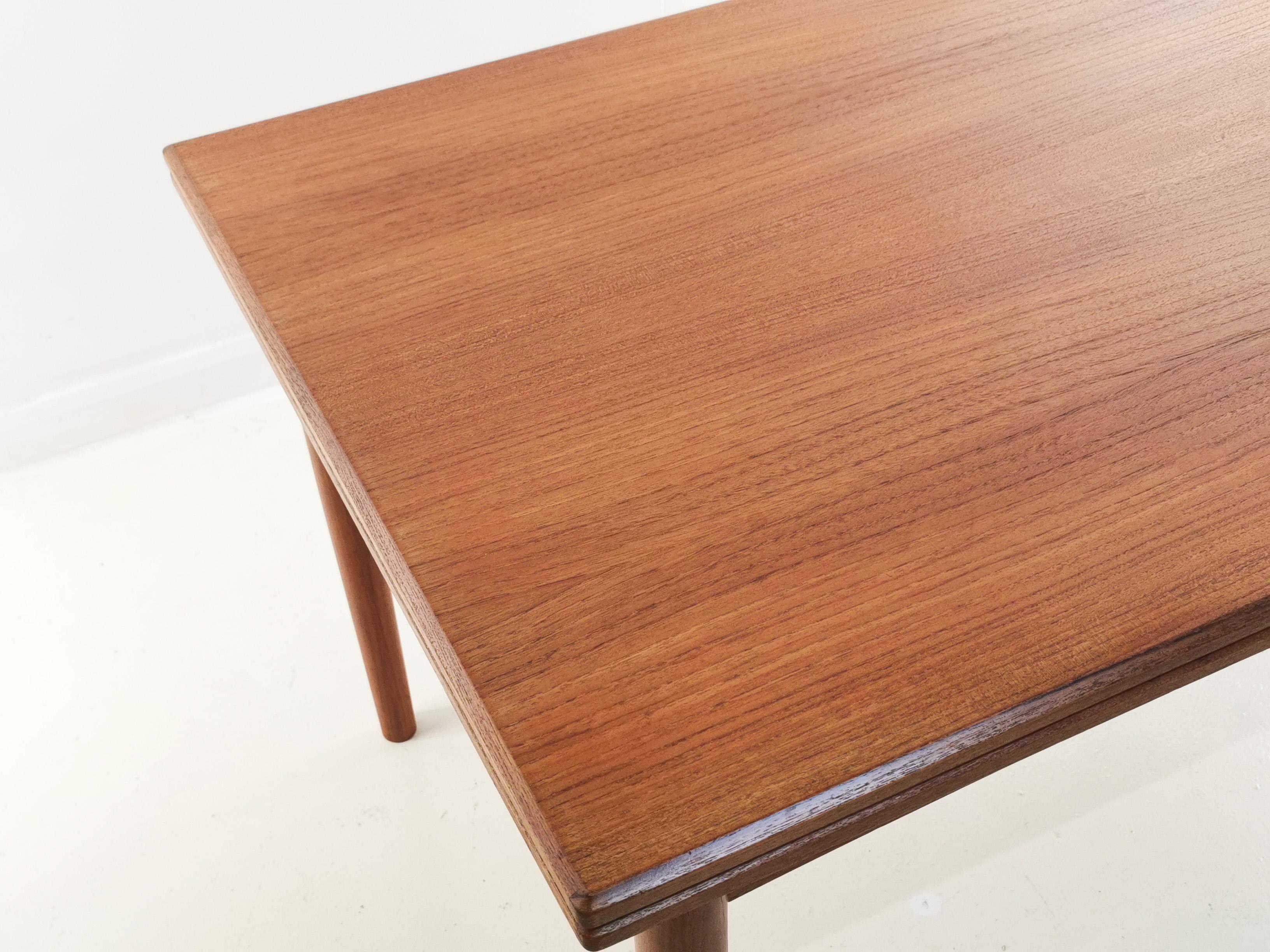 1970s Danish Teak Extending Dining Table by Clausen & Son Midcentury In Good Condition In STOKE ON TRENT, GB