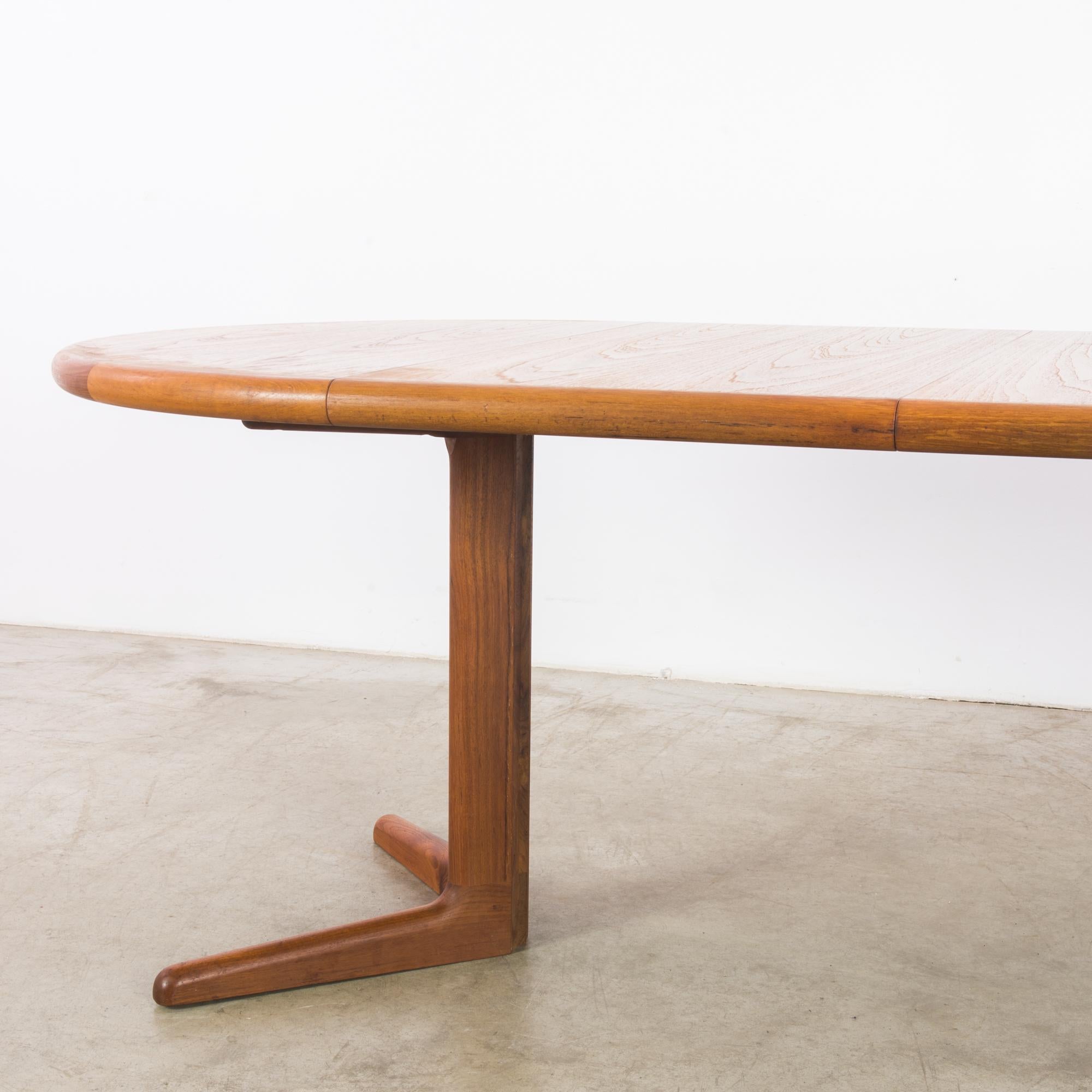 Scandinavian Modern 1970s Danish Teak Gudme Møbelfabrik Extendable Table