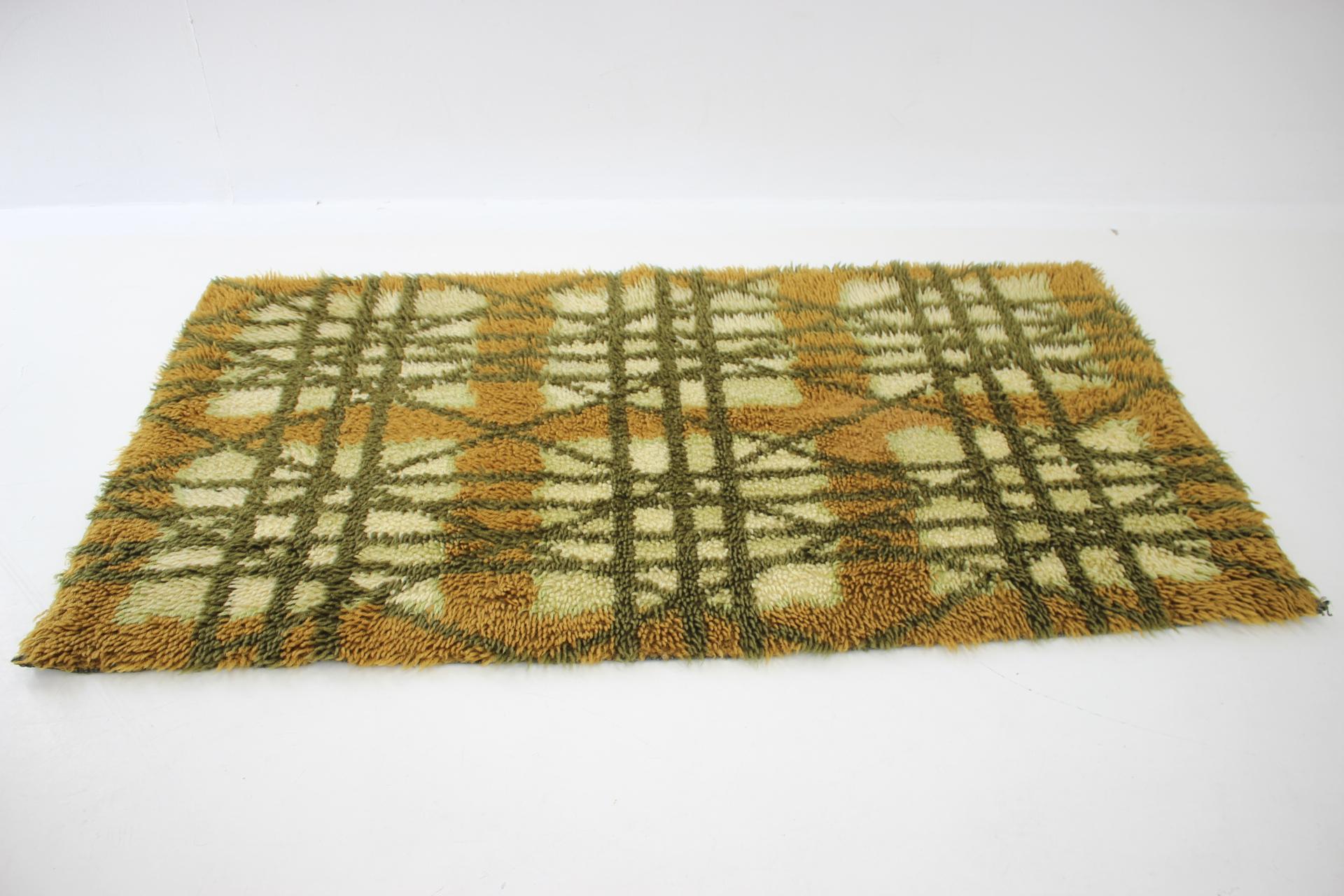 Late 20th Century 1970s Danish Wool Rug For Sale