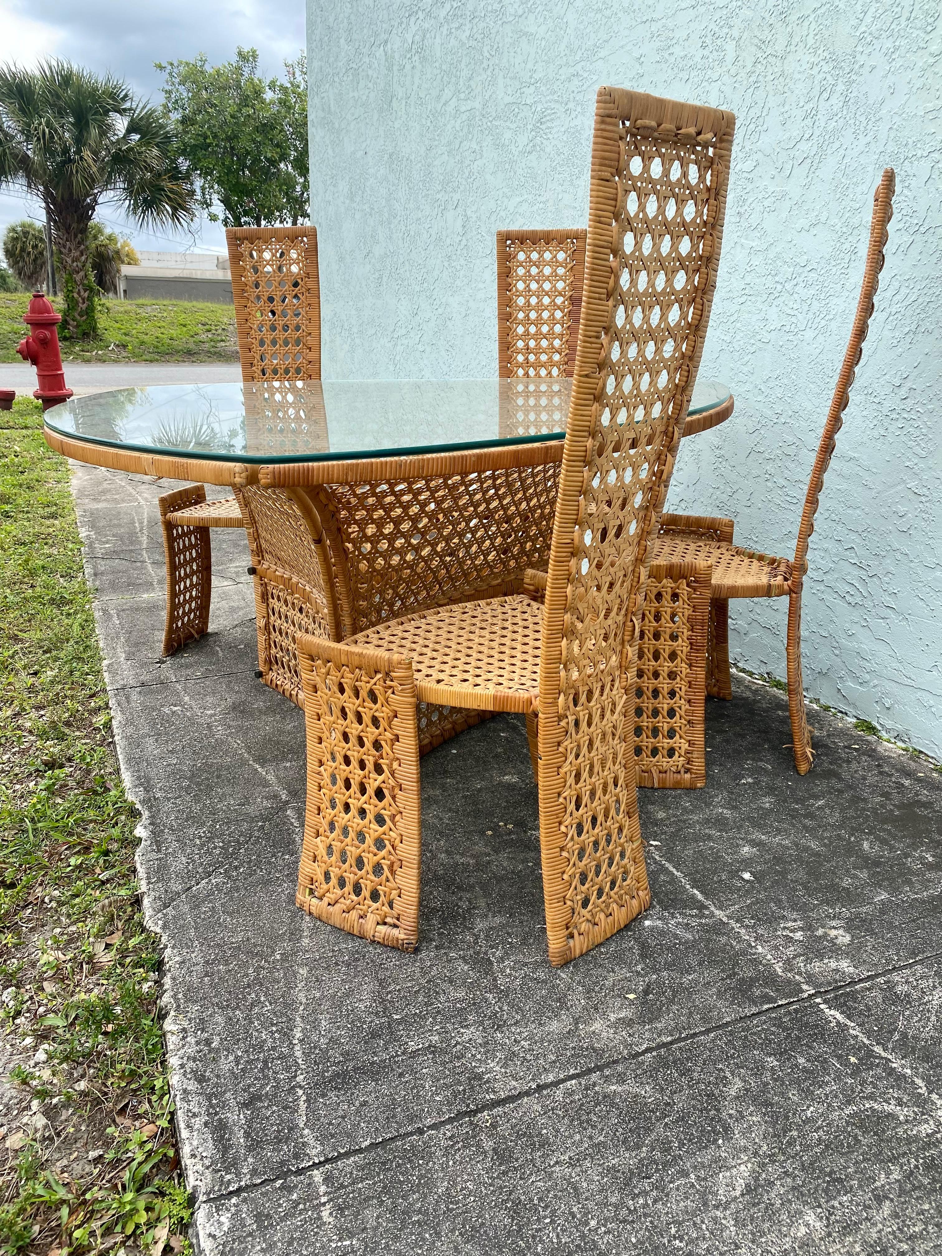 1970s Danny Ho Sculptural Rattan Dining Table and Chairs, Set of 5 In Good Condition For Sale In Fort Lauderdale, FL