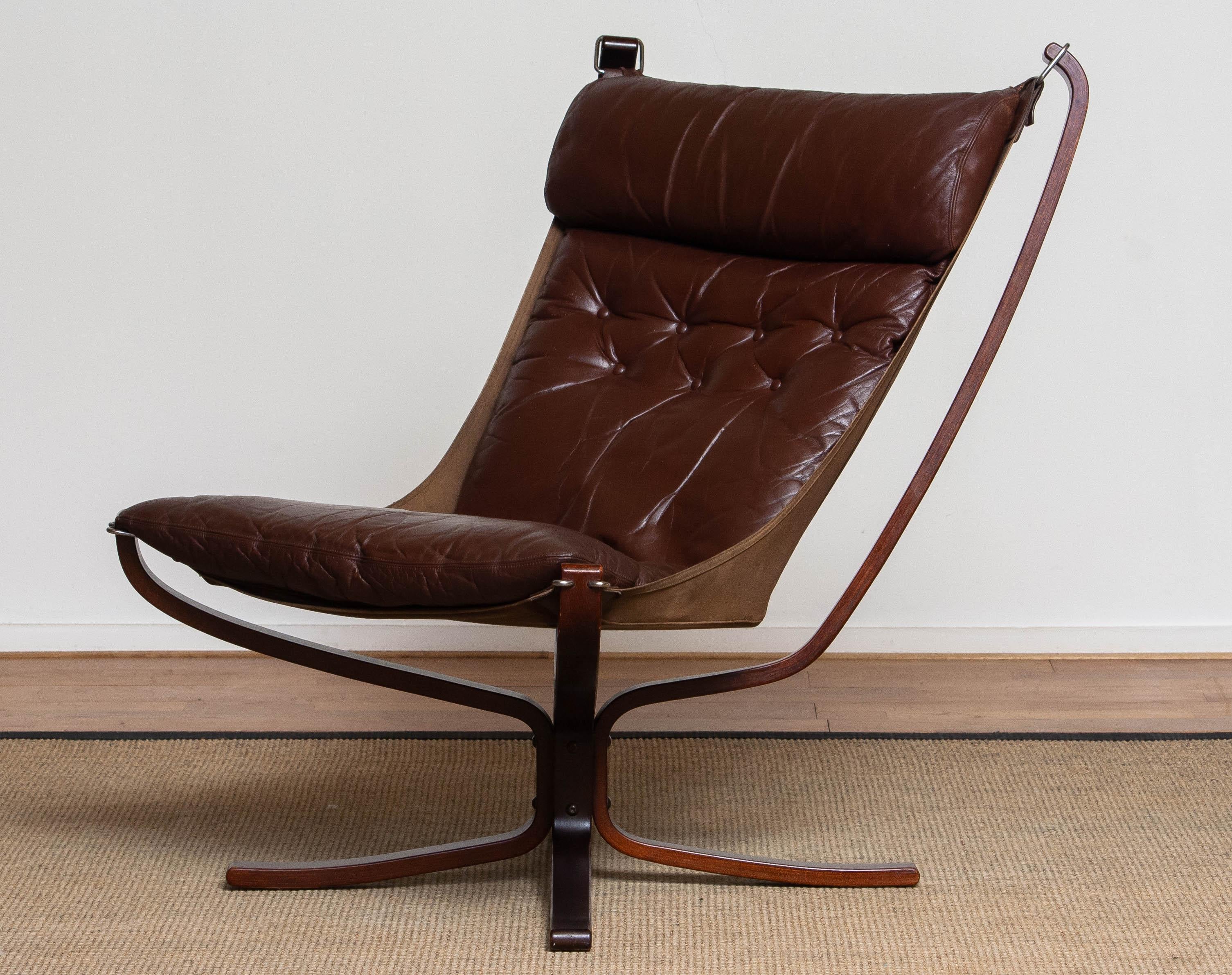 1970s  Brown Leather Falcon Highback Lounge Chair by Sigurd Ressell for Vatne In Good Condition In Silvolde, Gelderland