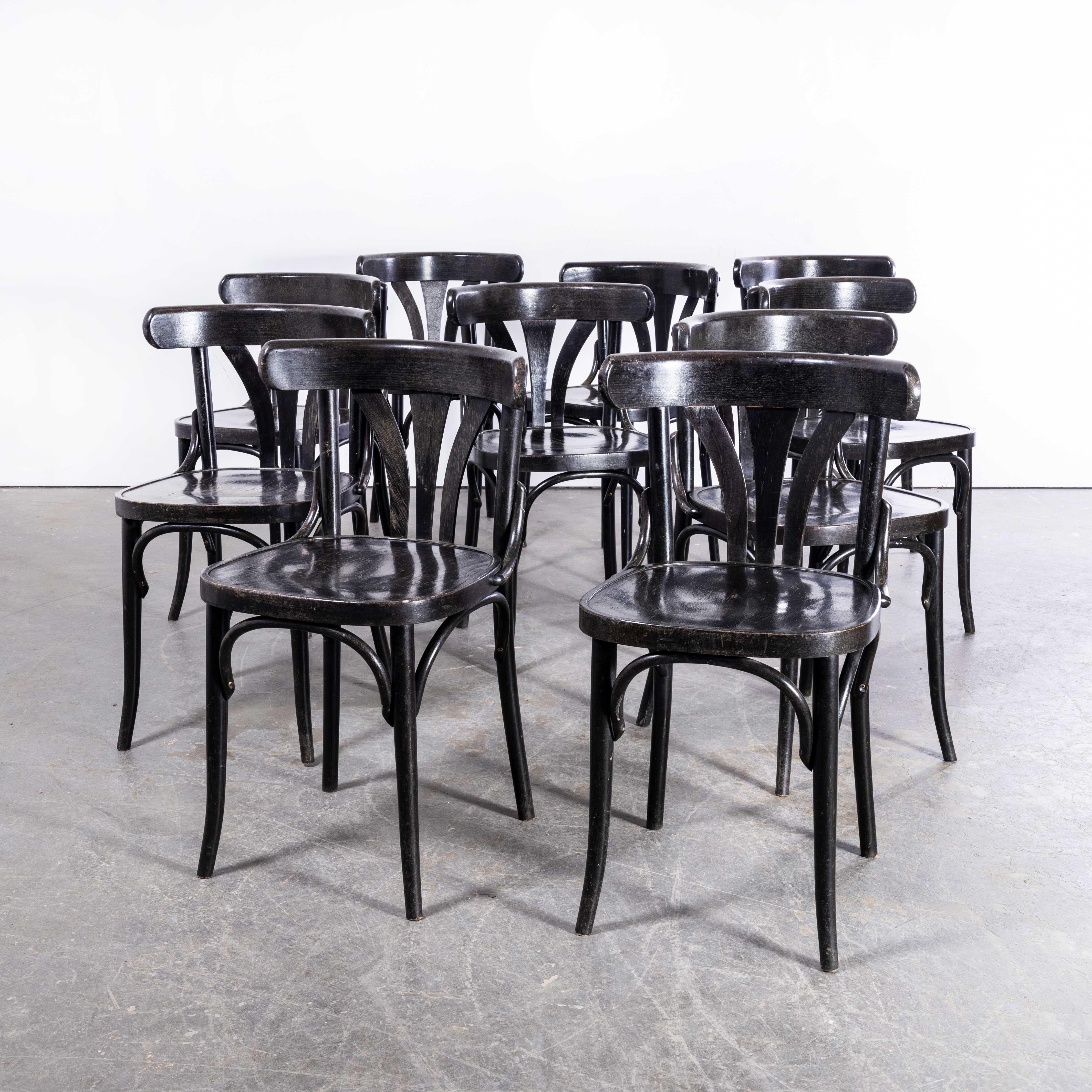 1970s Dark ebonized Bentwood Dining Chair – Set Of Ten
1970s Dark ebonized Bentwood Dining Chair – Set Of Ten. Good quality set of ten Classic bentwood chairs with a typical fan back design. The chairs were made in Eastern Europe using solid steam