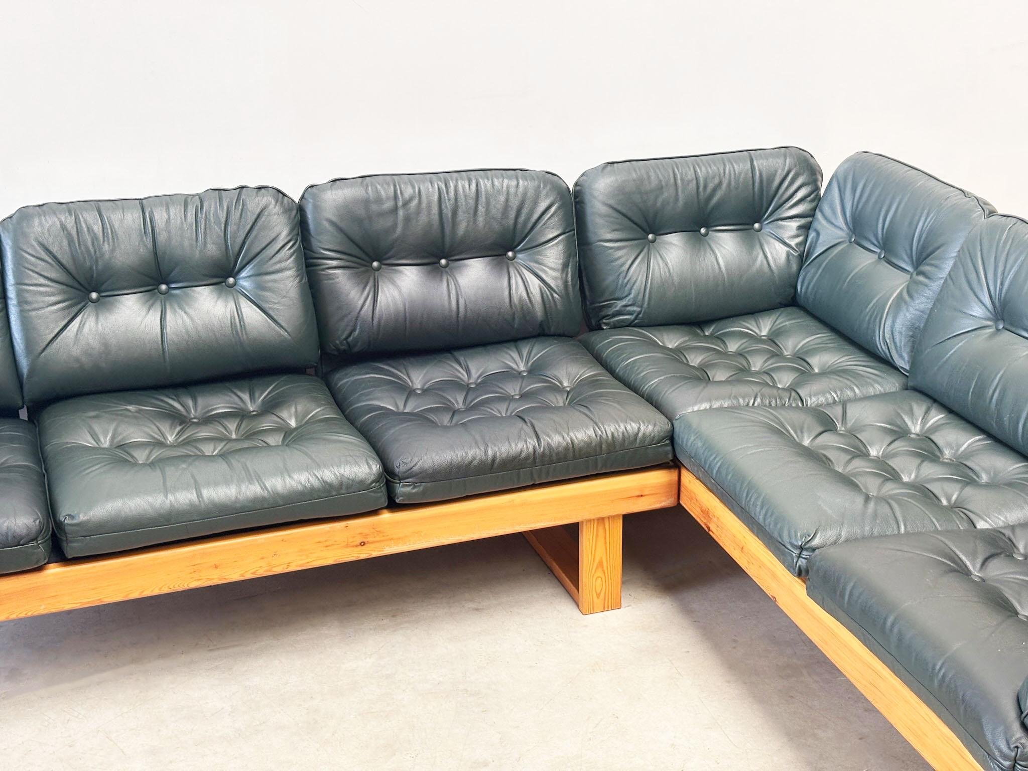 Panchina angolare tedesca verde scuro degli anni '70 In condizioni buone in vendita a Nijlen, VAN