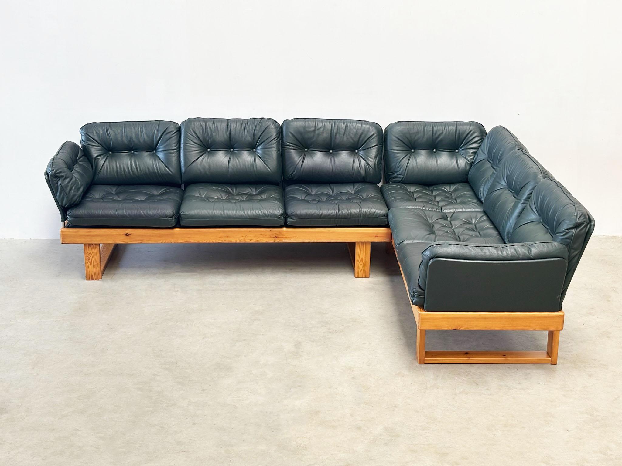 Fine XX secolo Panchina angolare tedesca verde scuro degli anni '70 in vendita