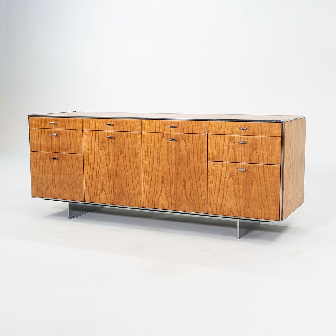 Fine XX secolo Anni '70 Davis Allen di SOM Credenza personalizzata in Oak / Chrome General Fireproofing Co. in vendita