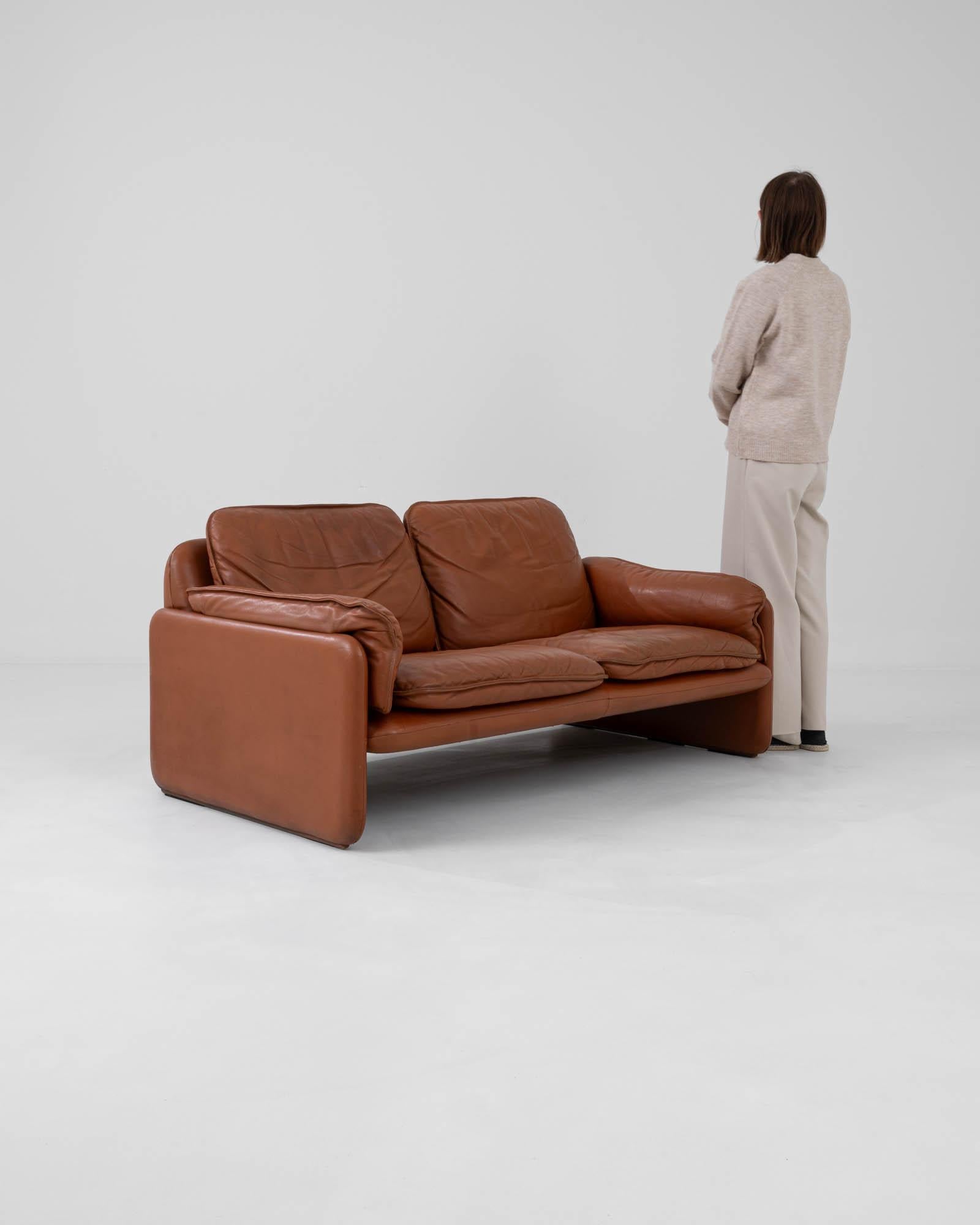 Mid-Century Modern 1970s De Sede DS61 Leather Sofa For Sale