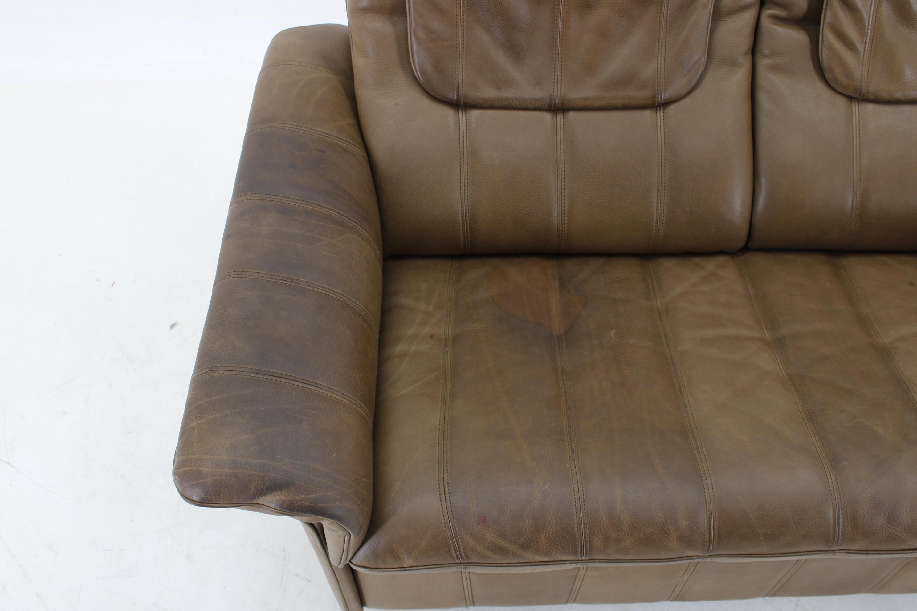 De sede Exklusives Buffalo-Leder-Sofa mit 2-Sitzern, Schweiz, 1970er Jahre im Angebot 4