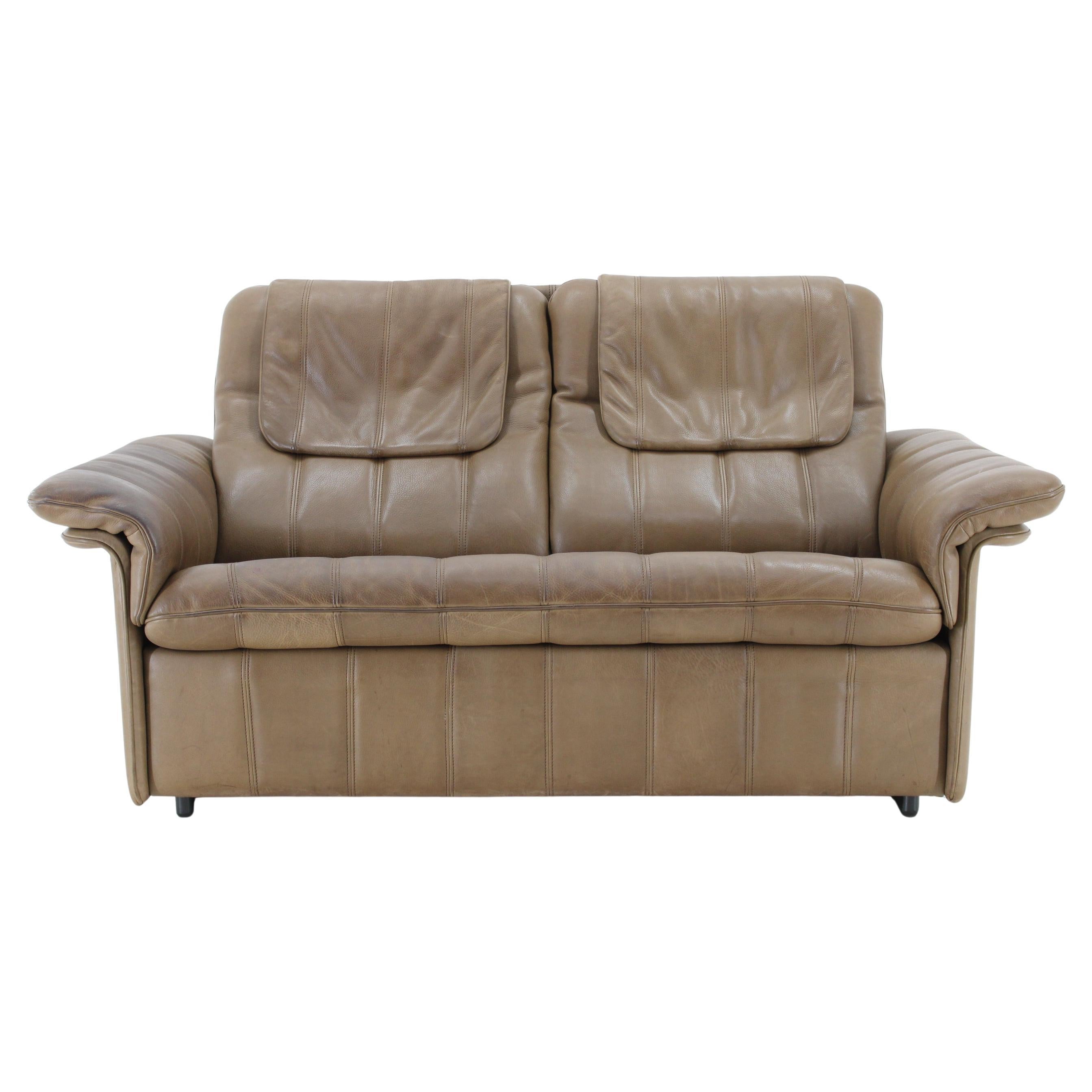 1970s De sede Exclusive Buffalo Leather 2- Seater Sofa , Switzerland