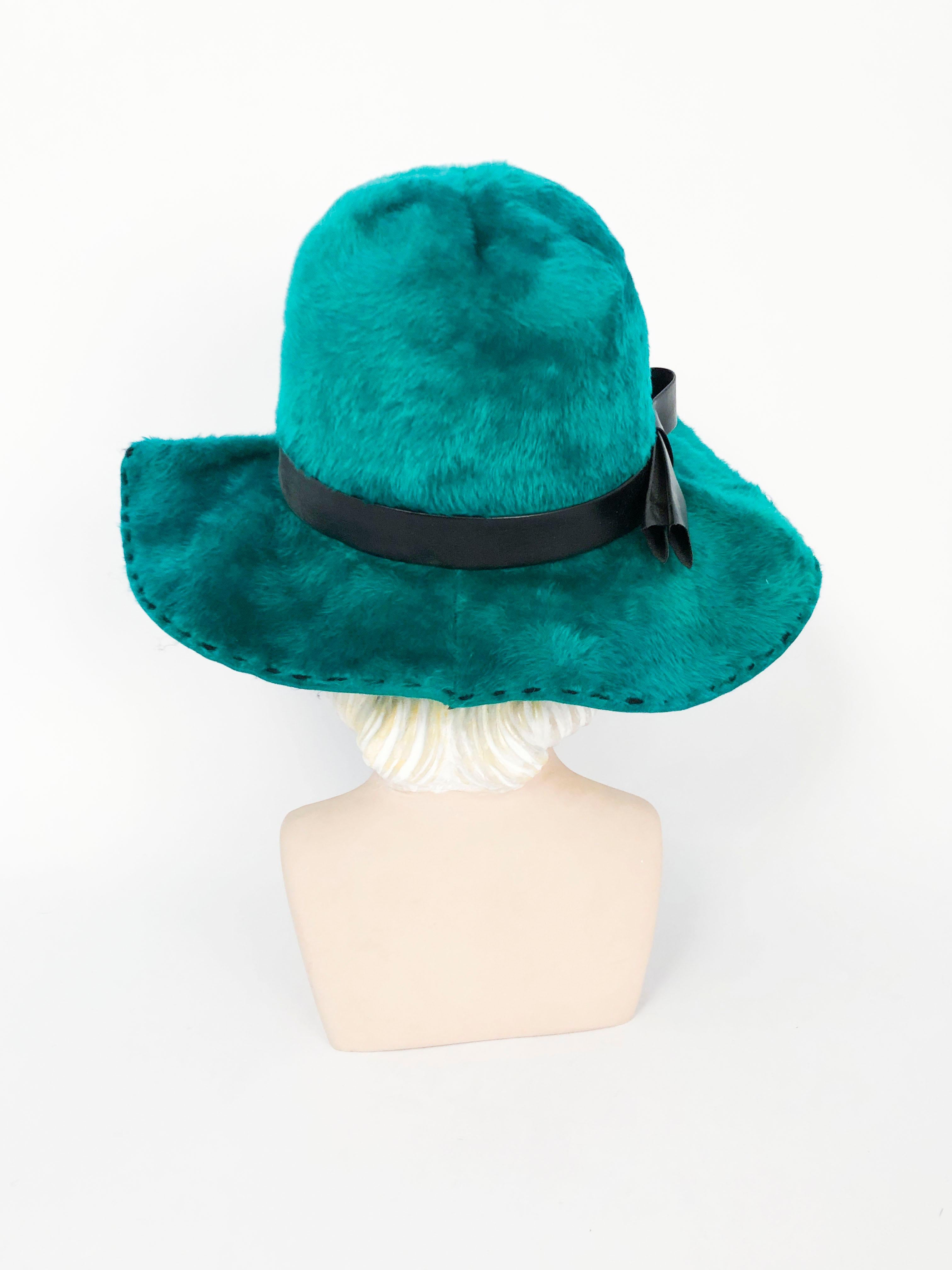 Women's 1970s Deborah Teal/Green rabbit Hat with Black Topstitch and Faux Leather Band For Sale