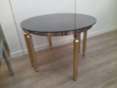 Petites tables Demi-Lune en laiton doré et verres fumés des années 1970