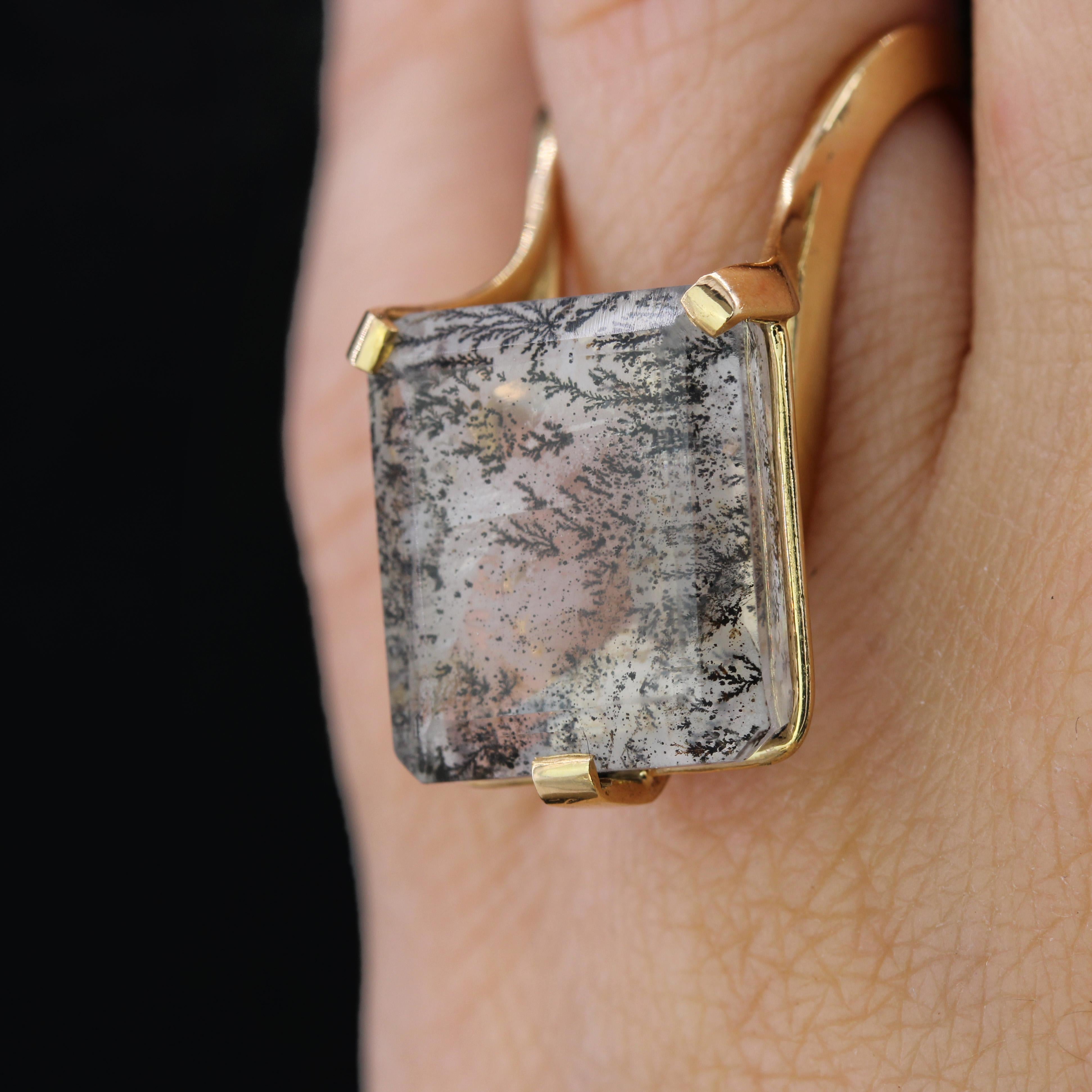 Anillo de cóctel de oro amarillo de 18 quilates con cuarzo dendrítico de los años 70 en venta 9