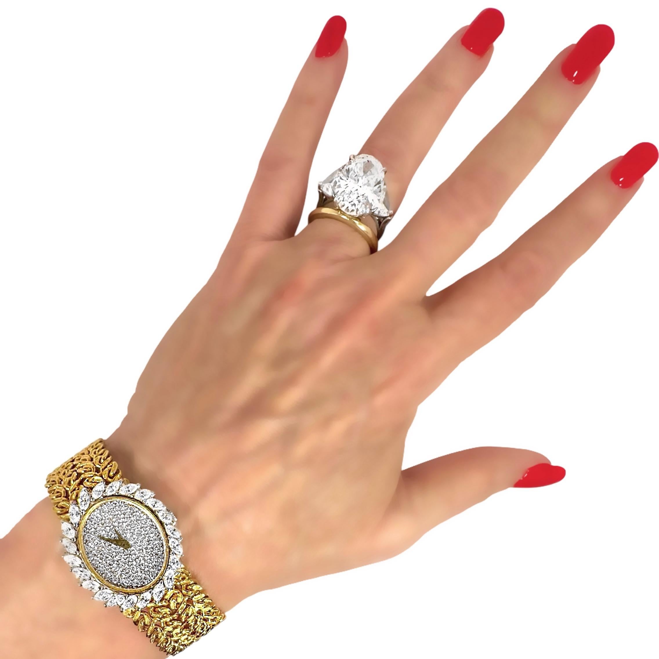 Montre de cocktail pour femmes des années 1970 en or jaune 18 carats et diamants pavés en vente 7