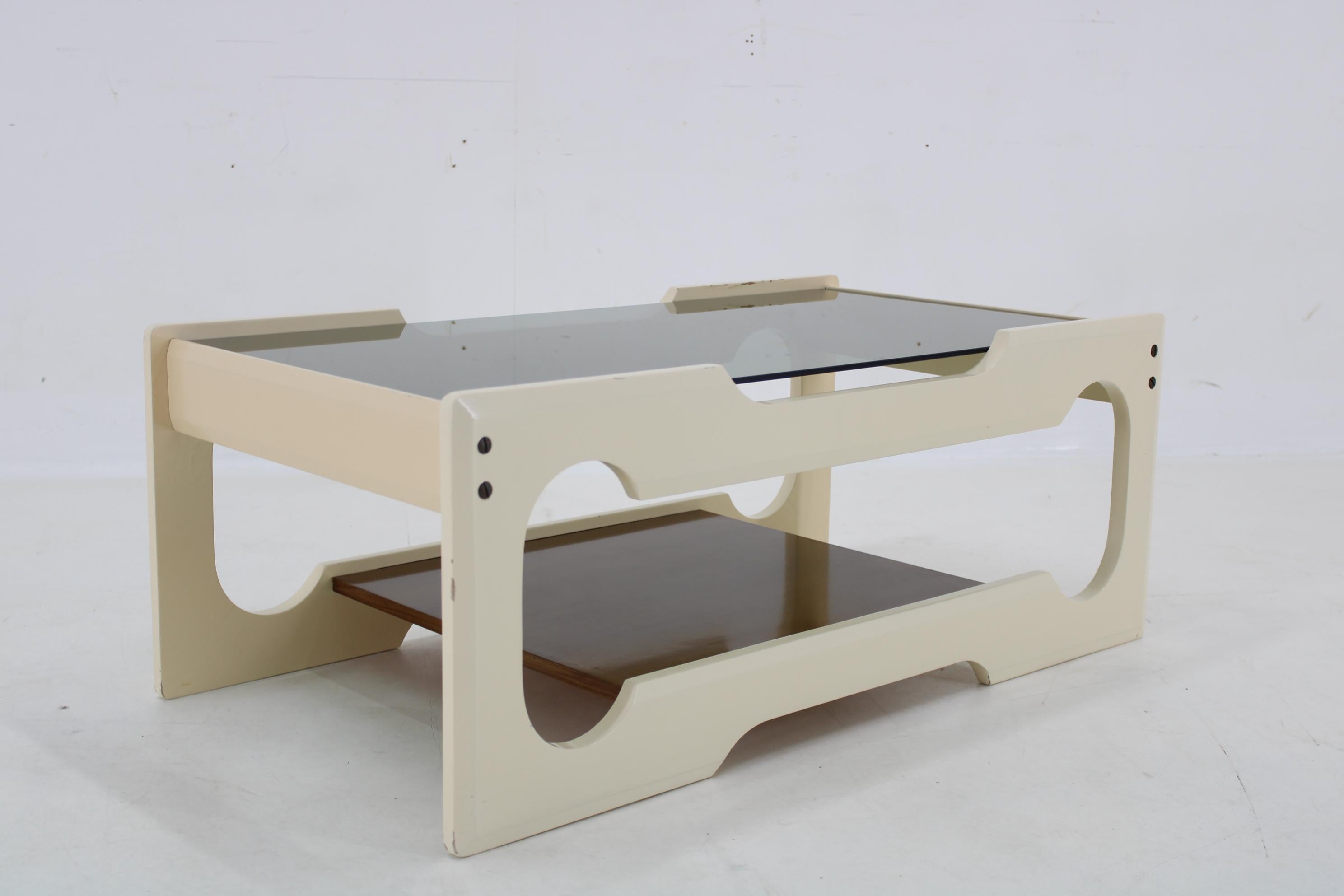 Couchtisch im Design der 1970er Jahre, Italien im Zustand „Gut“ im Angebot in Praha, CZ
