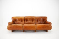 1970s Design Italian 3-Seater Sofa in Wood and Cognac Leather