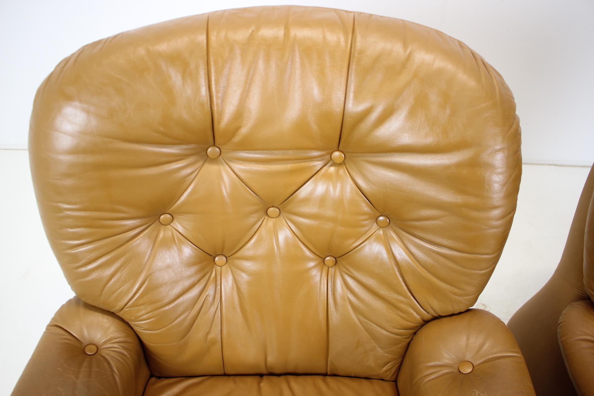 1970s Design Italian Armchairs Leather For Sale 2