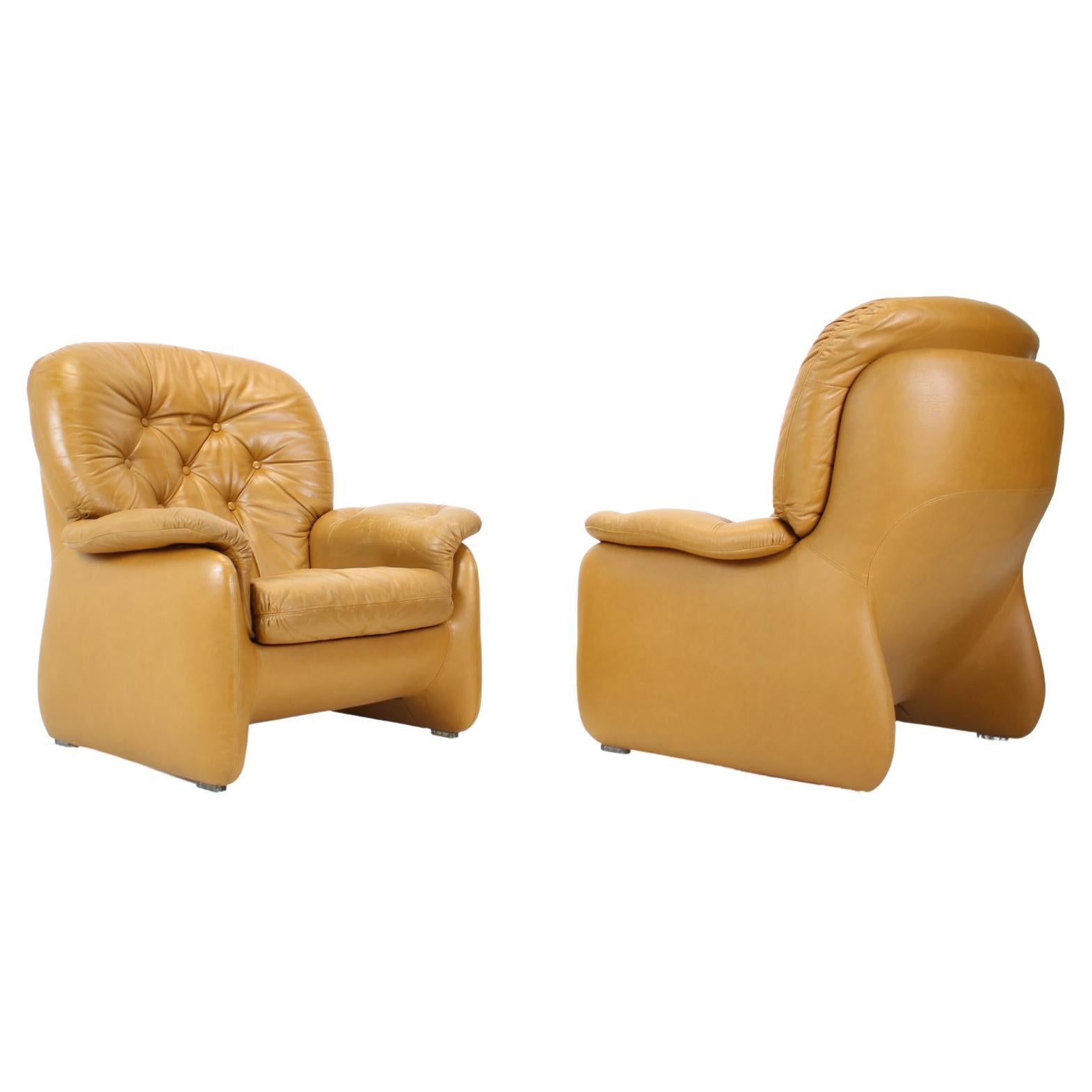 Poltrone italiane di design degli anni '70 in pelle