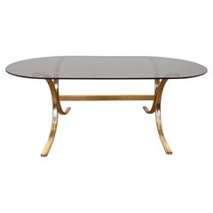Design anni '70 Tavolino da caffè in ottone e vetro fumé di metà secolo