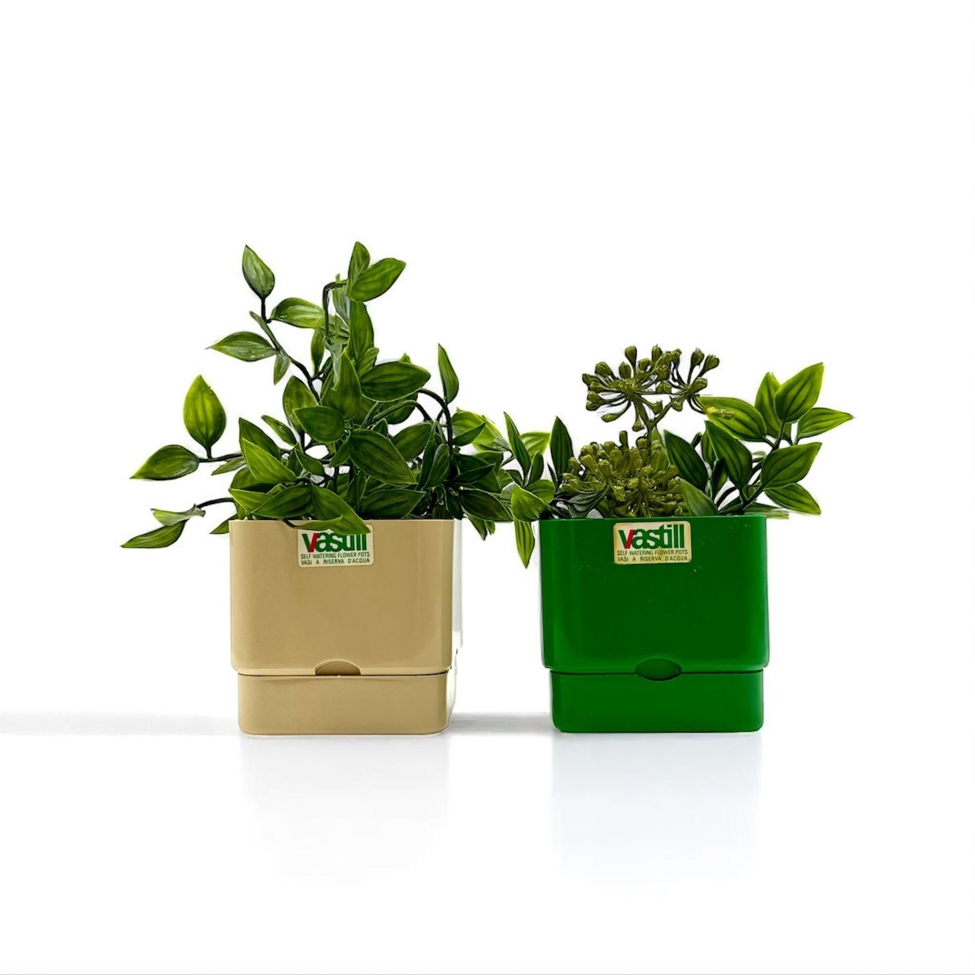 Space Age 1970s Design Modular Planters 'Smeralda' by Studio Reflex for Vastill Italy NOS For Sale