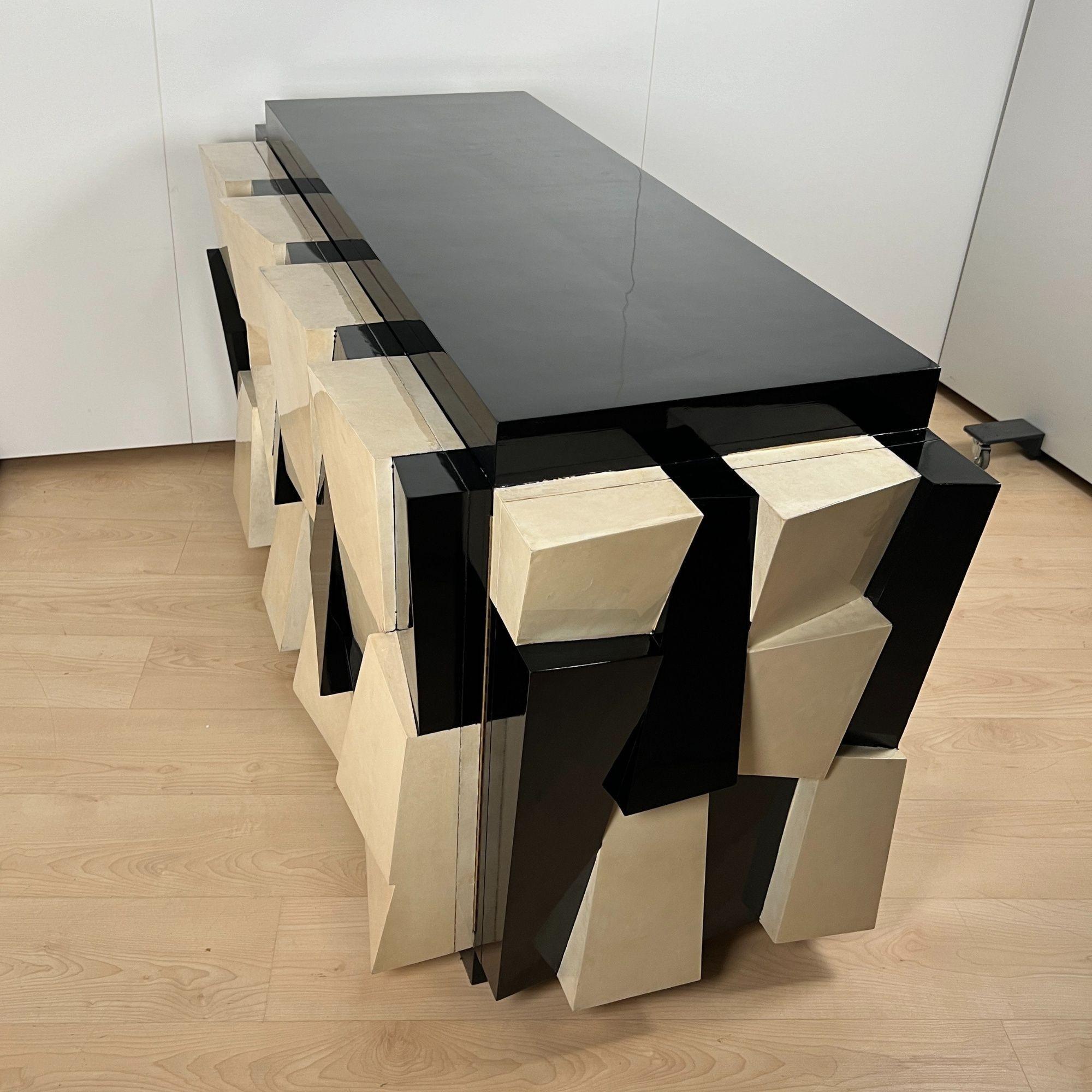 Aparador de diseño según Paul Evans, madera lacada, pergamino, Italia hacia 1970 4