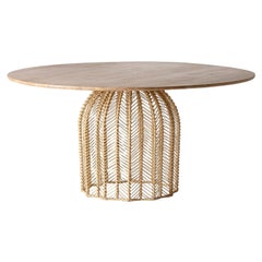 Tavolo da pranzo con piedistallo in legno e canna di vimini in rattan in stile anni '70