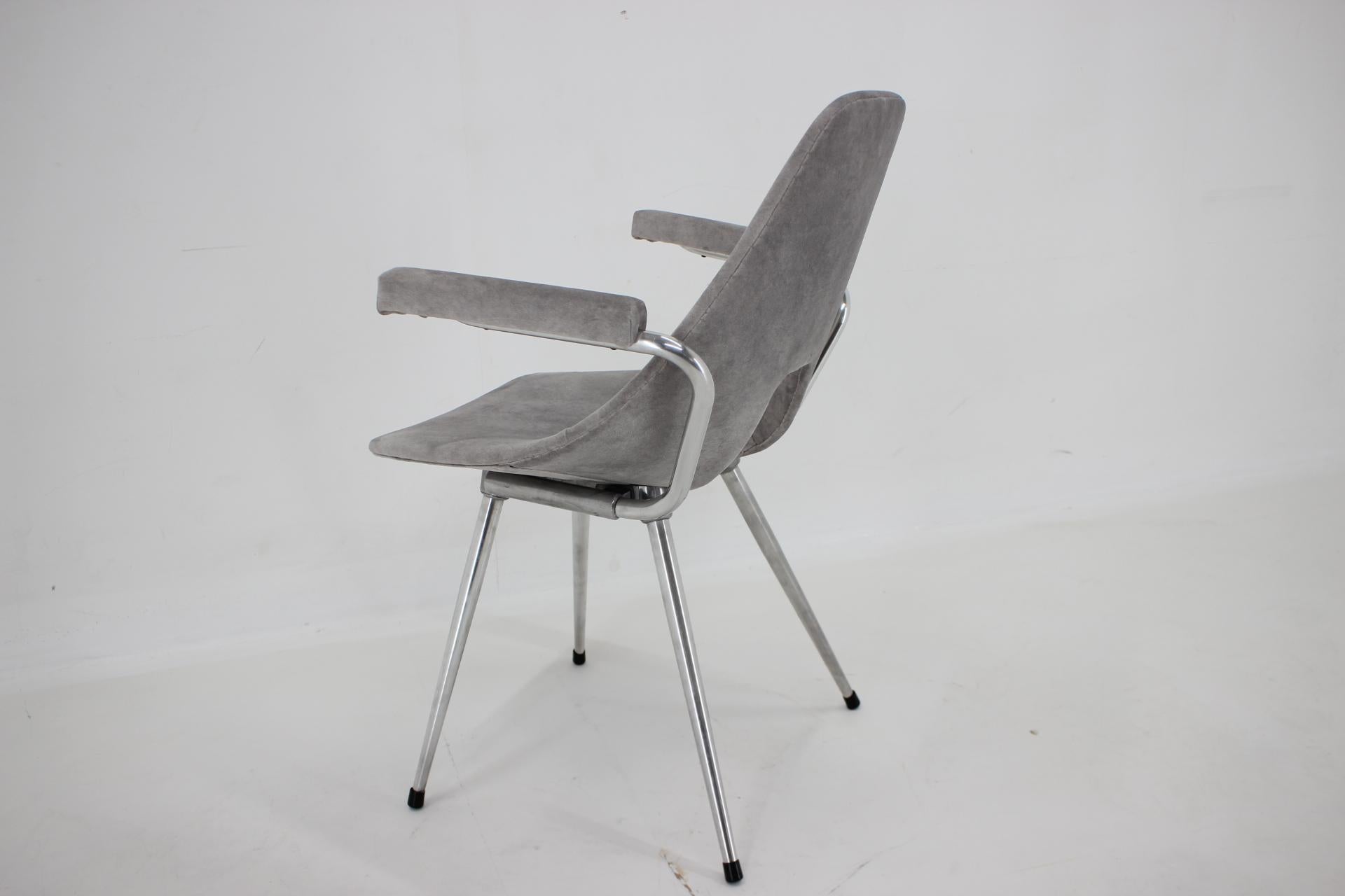 1970s Desk/Office Chair, Italy For Sale 1