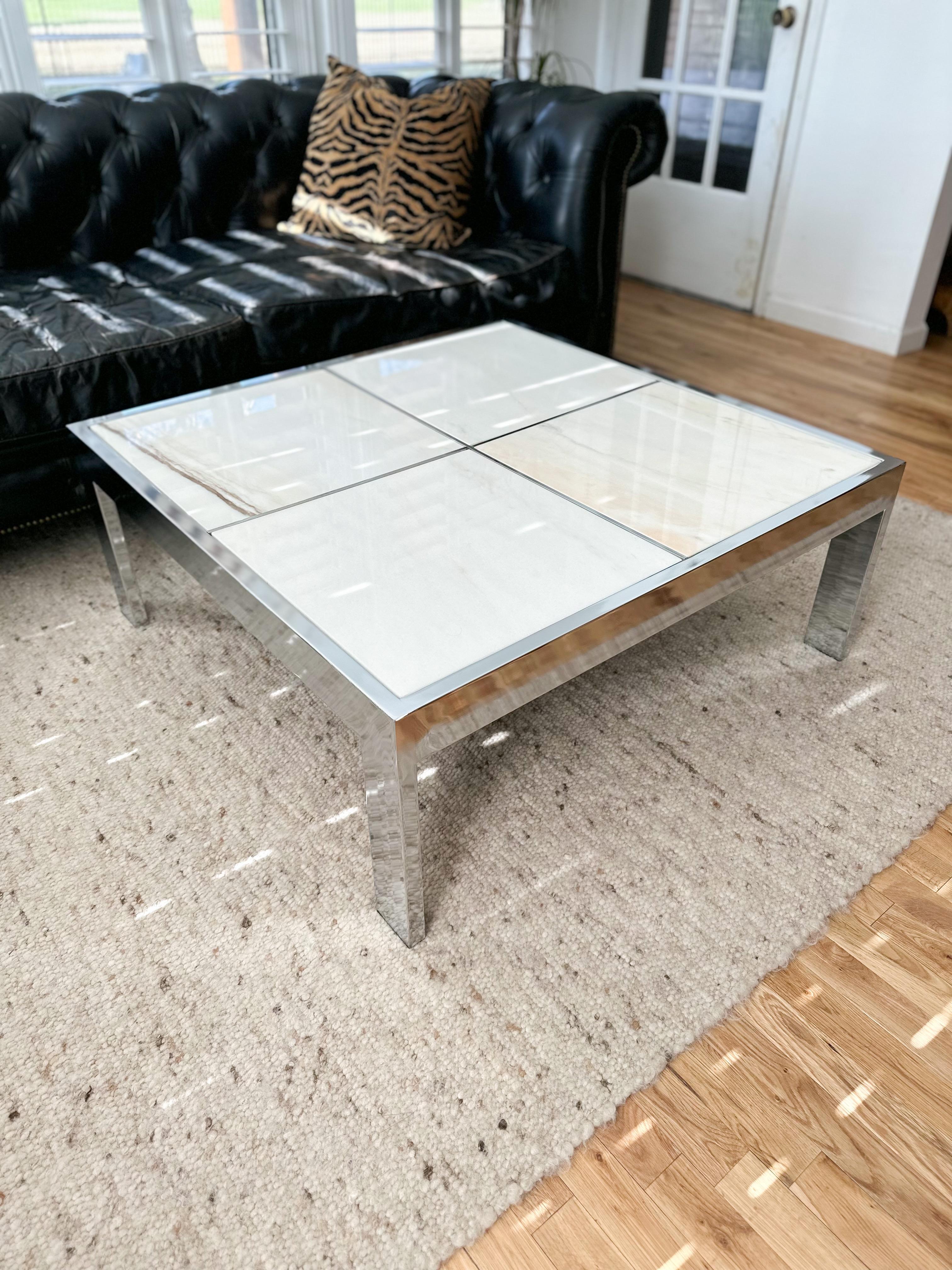 Fin du 20e siècle Table basse en chrome et marbre DIA des années 1970 en vente