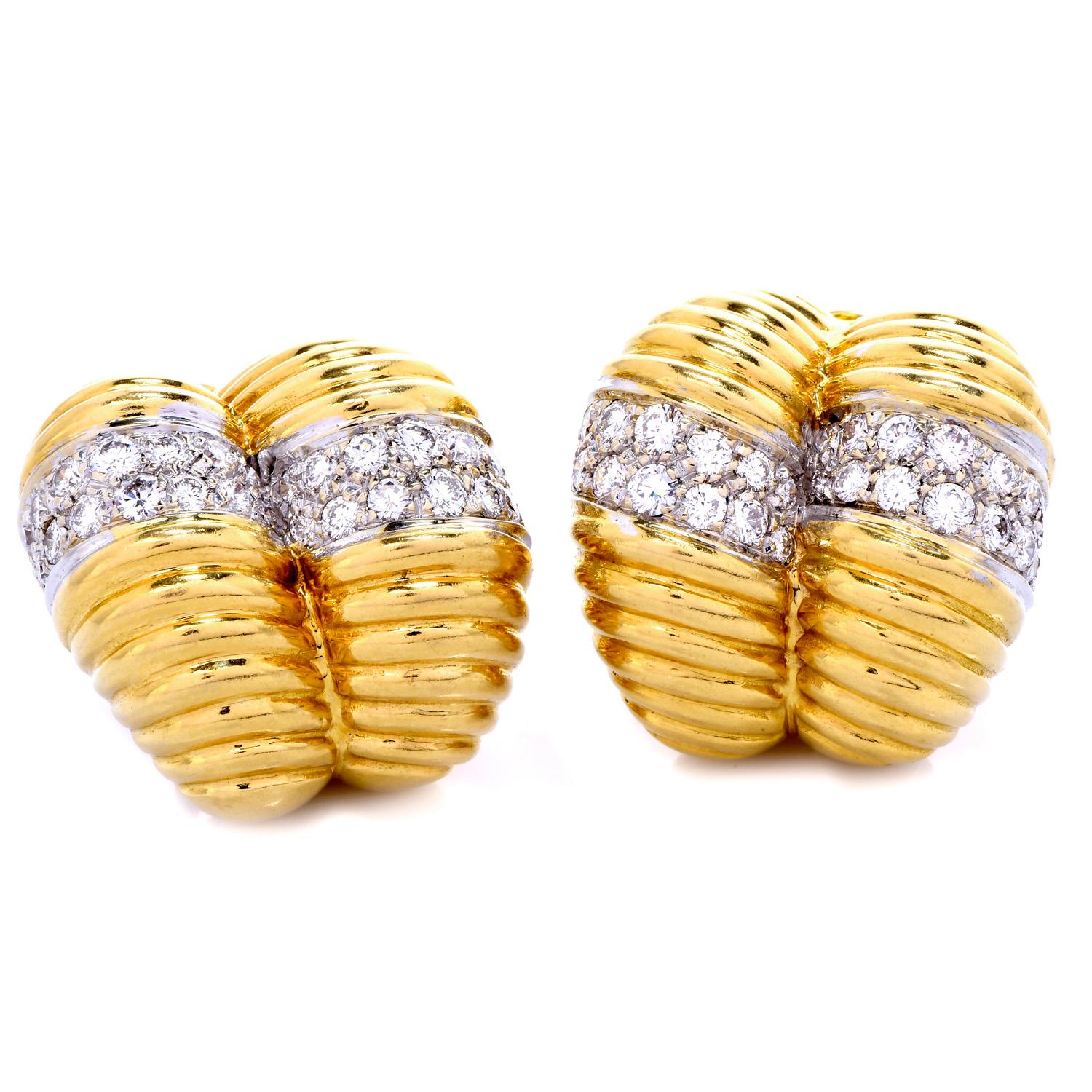 Huge your ears with these vintage 1970's  High-Quality Link double shrimp Hoop Earring for any occasion!

Crafted in Solid 18K Yellow Gold, With a Pave set Link Design of 56 Round Cut Diamonds with a total carat weight of 2.75carats, G-H  Color, VS