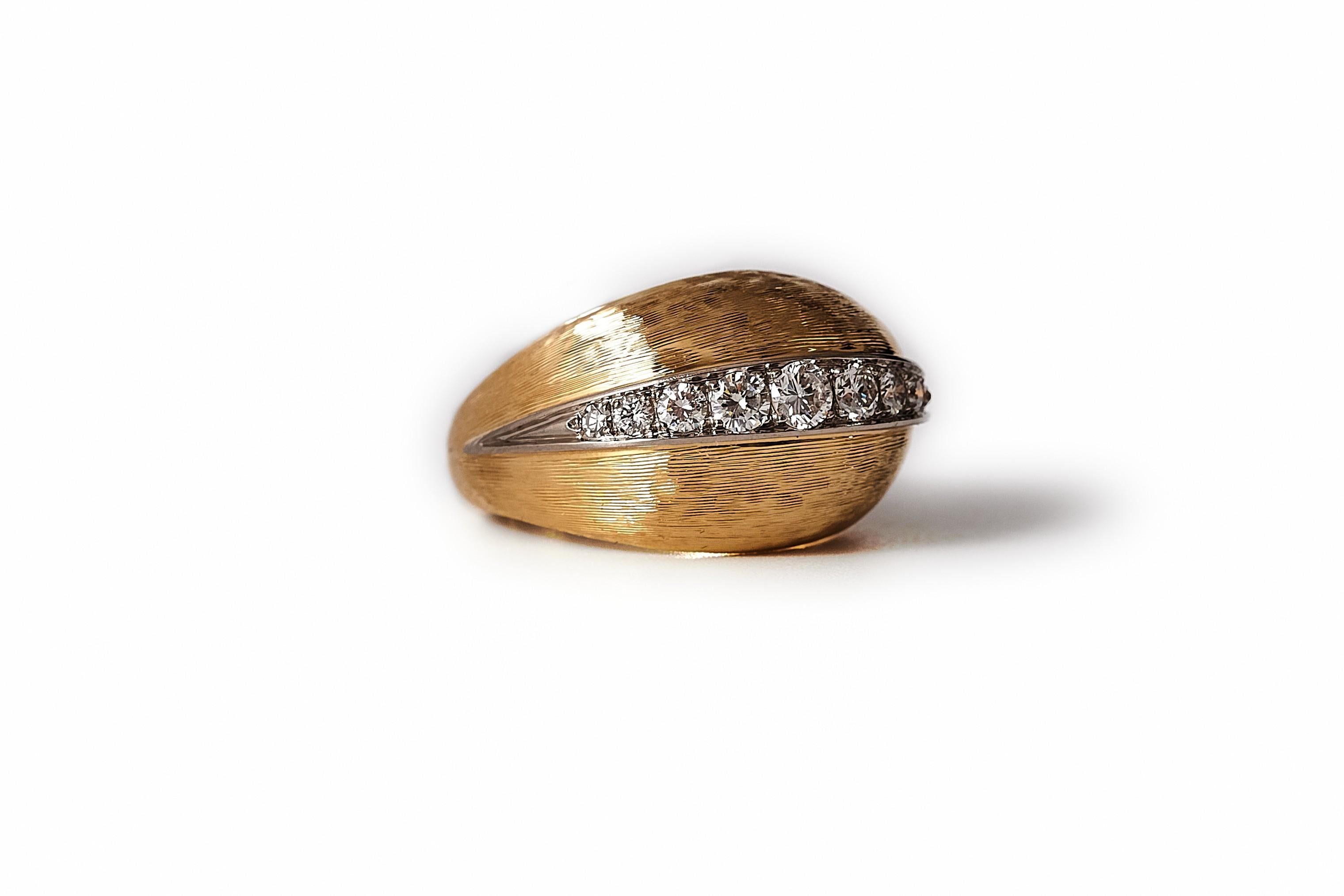 Anillo meñique de diamantes y cúpula de oro de los años 70, de CF Carlman, Estocolmo, Suecia. en Bueno estado para la venta en Malmö, Skåne län