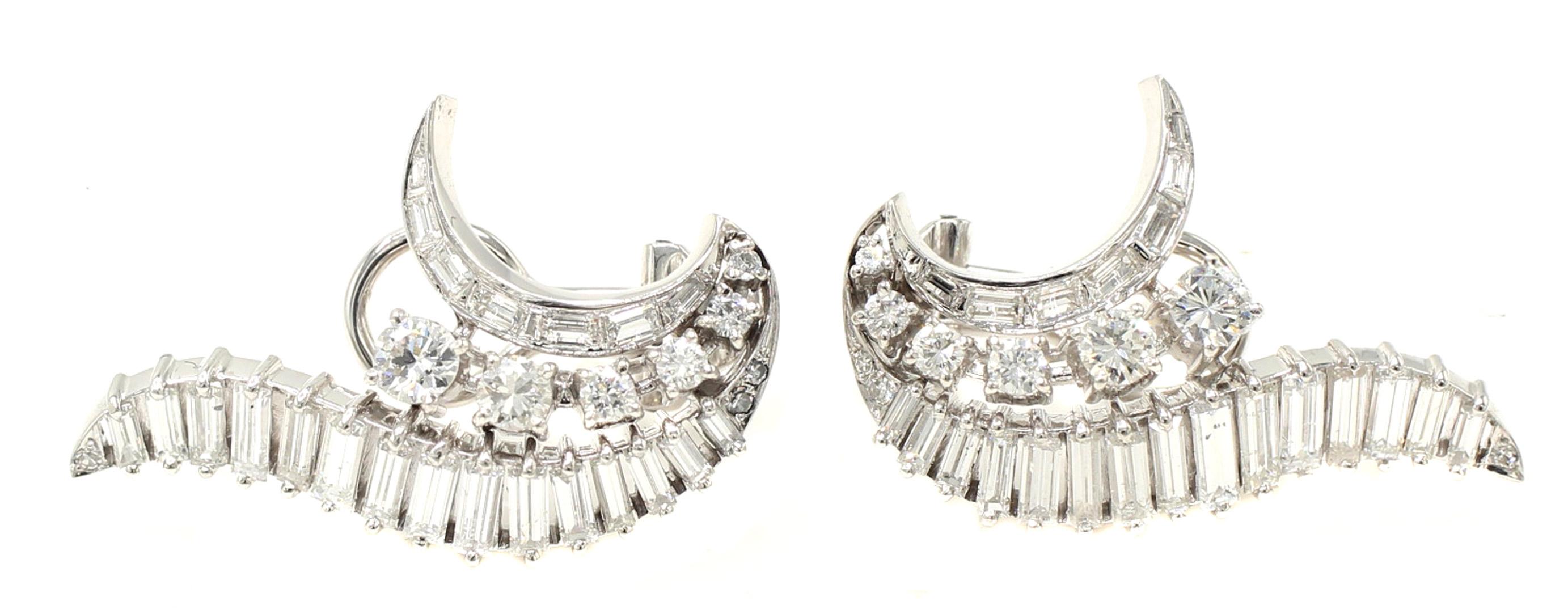 Orejeras de platino con diamantes de los años 70 Corte mixto en venta