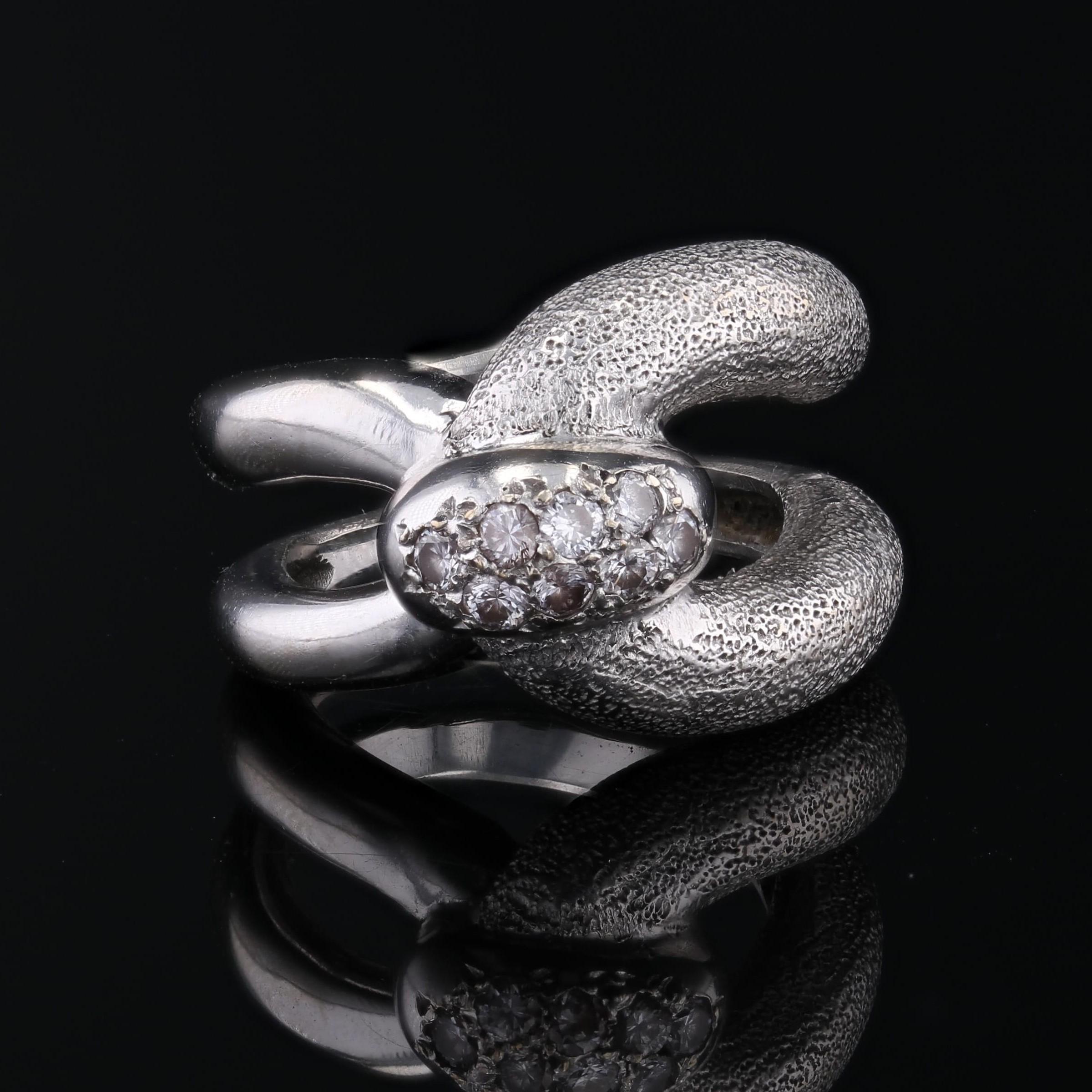 Anello con diamanti degli anni '70 in oro bianco 18 carati In condizioni buone in vendita a Poitiers, FR