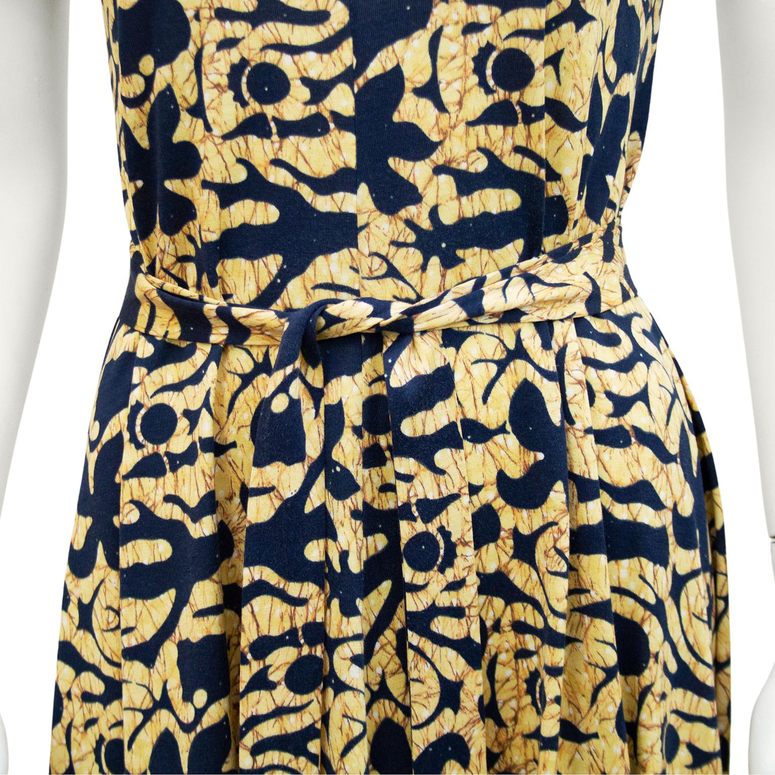 diane von furstenberg navy dress