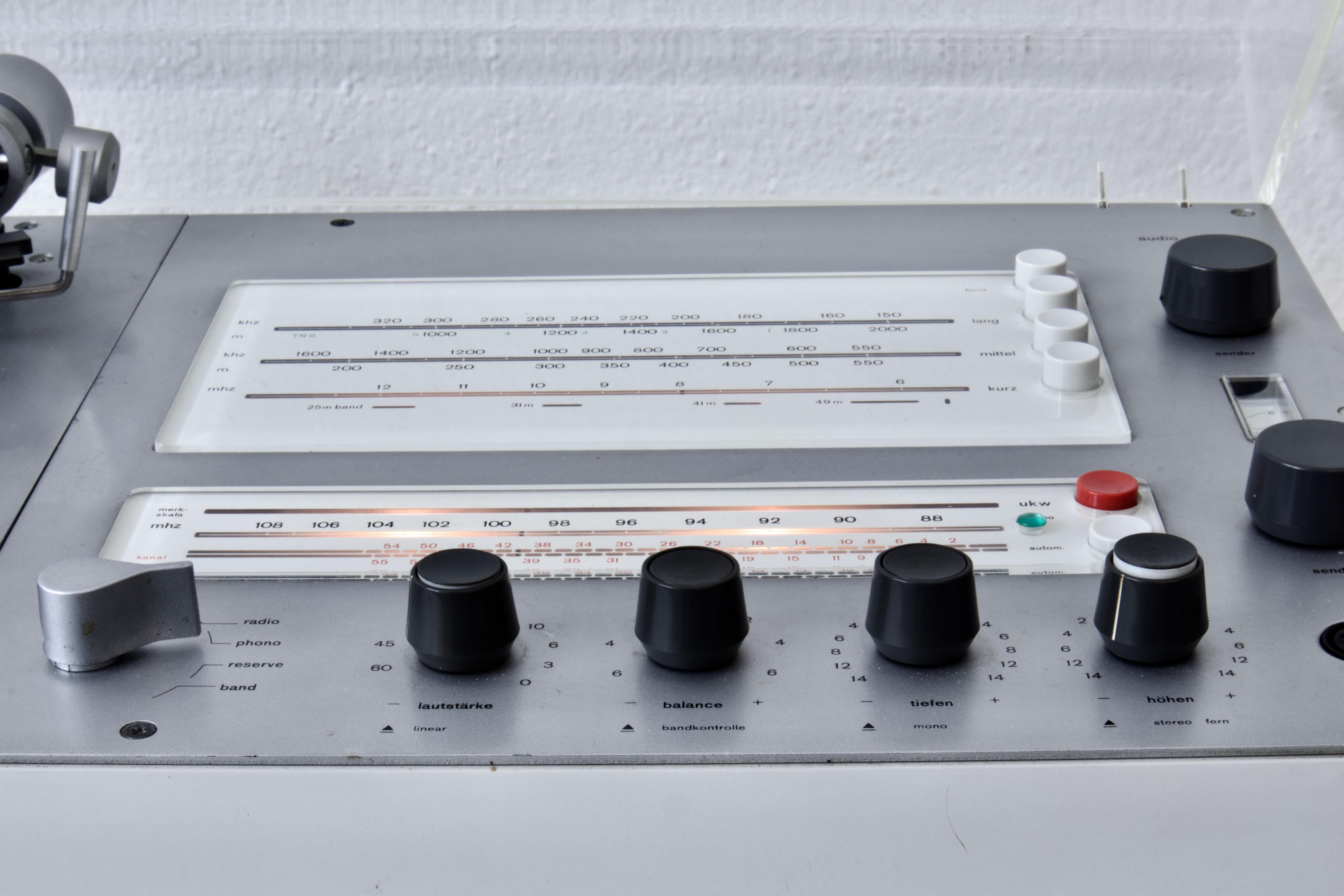 1970 Dieter Rams para Braun Equipo de audio HiFi Tocadiscos, amplificador, radio, altavoces 8