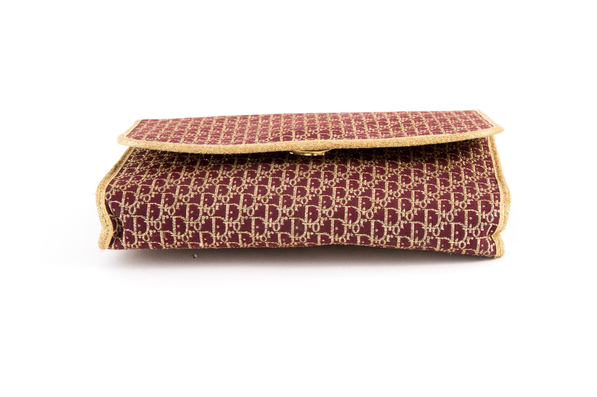 1970s Dior Bordeaux Oblique Monogram and Gold Lurex Canvas Logo Shoulder Bag In Good Condition In Paris, FR
