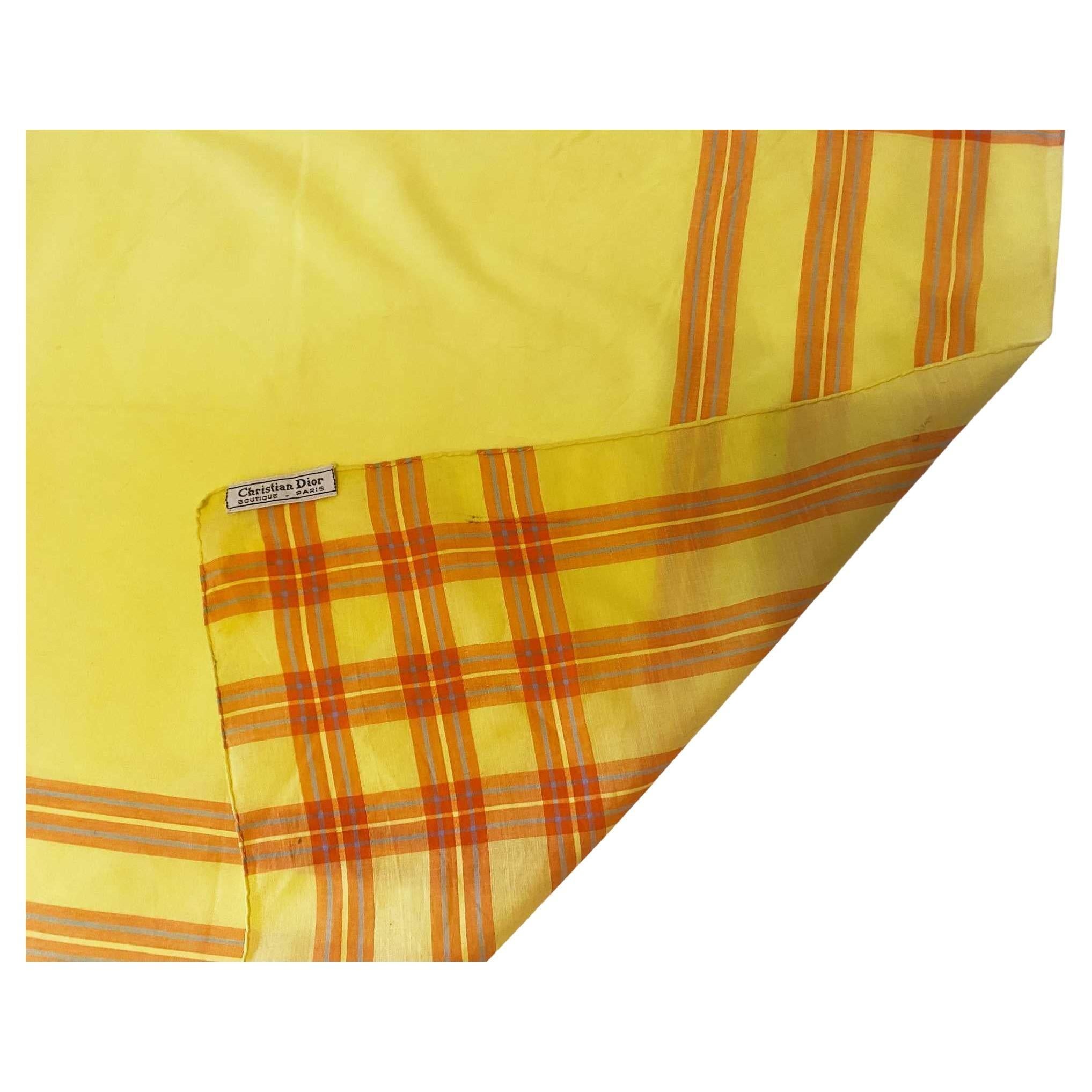 da uomo o donna Sciarpa in seta con bordo a quadri giallo-arancio Dior Boutique anni '70 in vendita