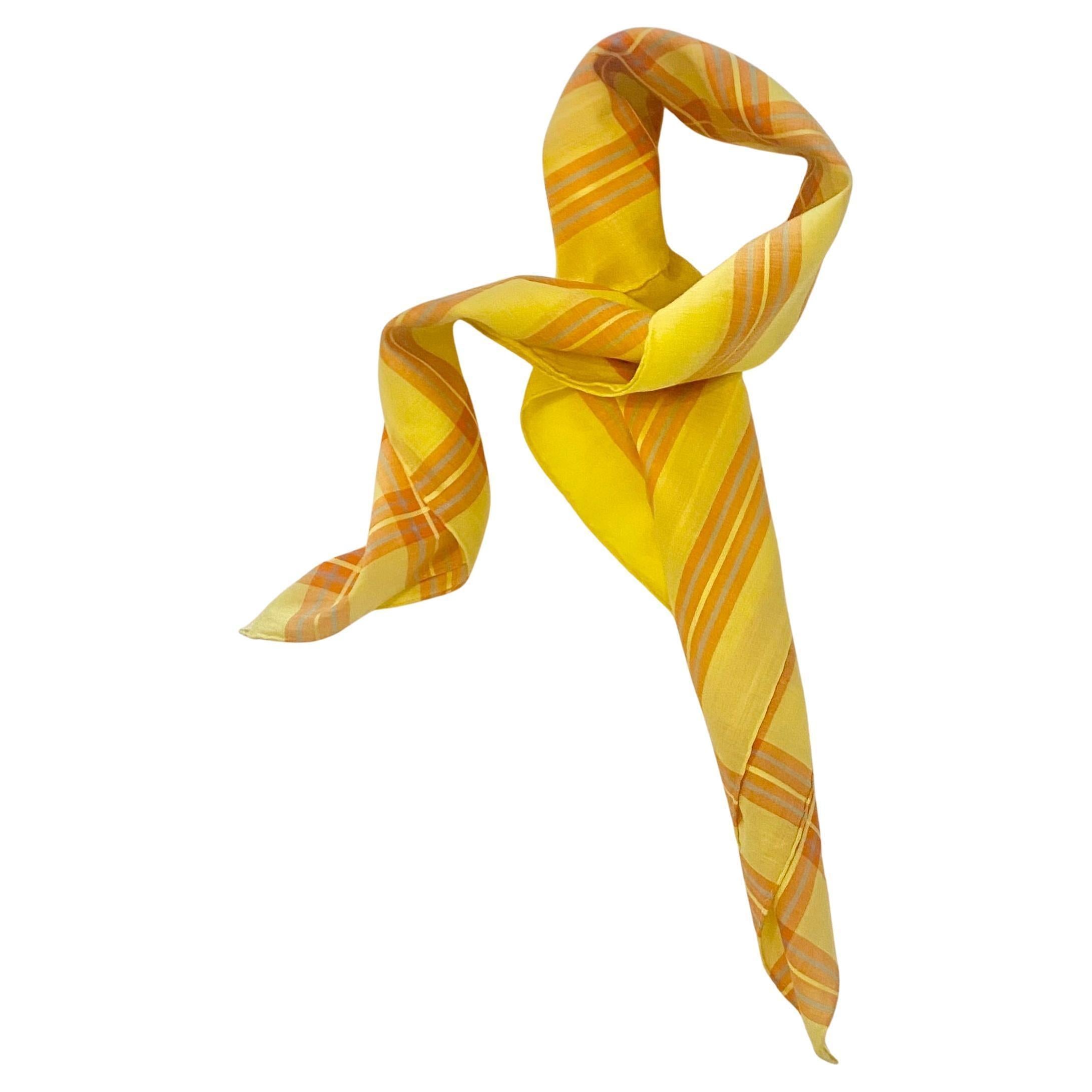 Sciarpa in seta con bordo a quadri giallo-arancio Dior Boutique anni '70 in vendita 1
