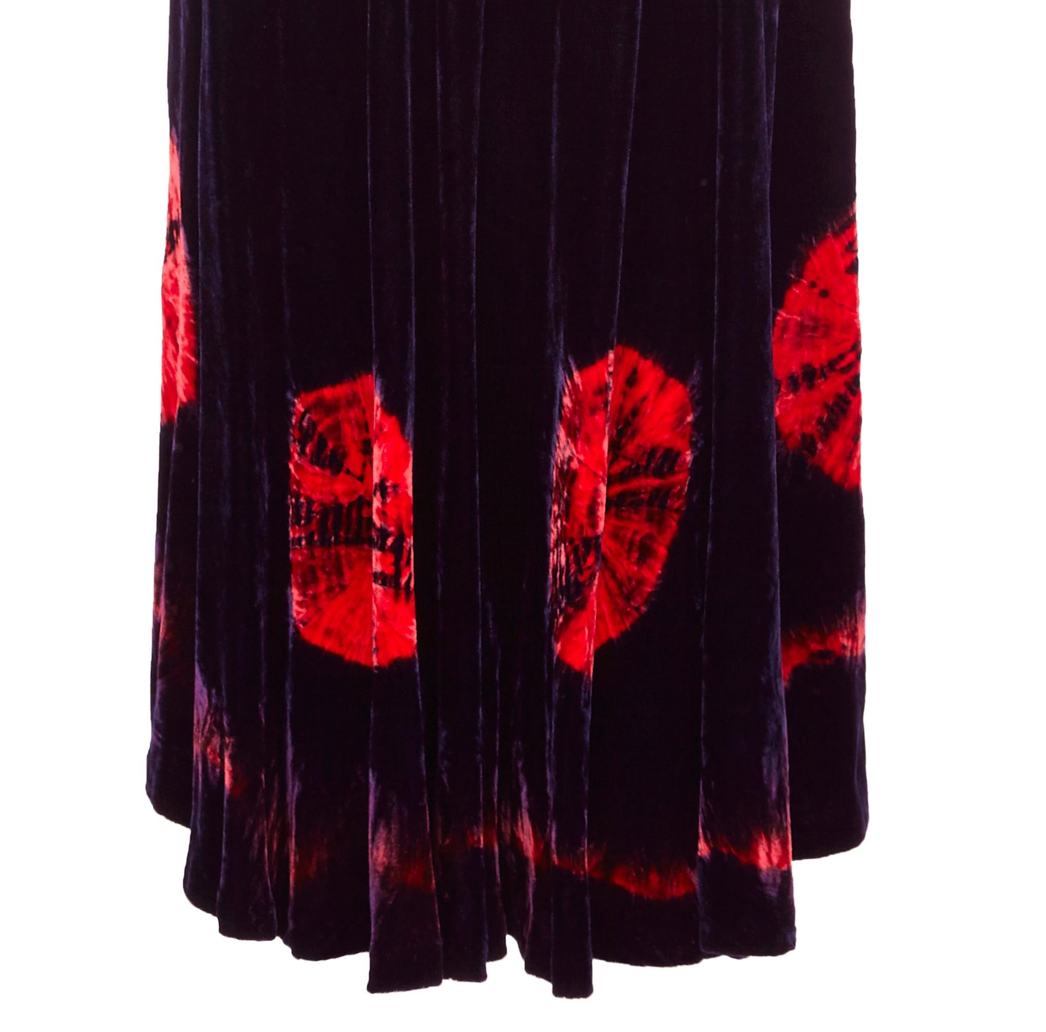 1970s Does 1940s Purple & Red Velvet Tie-Dye Boho Dress In Excellent Condition For Sale In London, GB