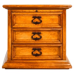 1970s Drexel Furniture Mahogany End Table