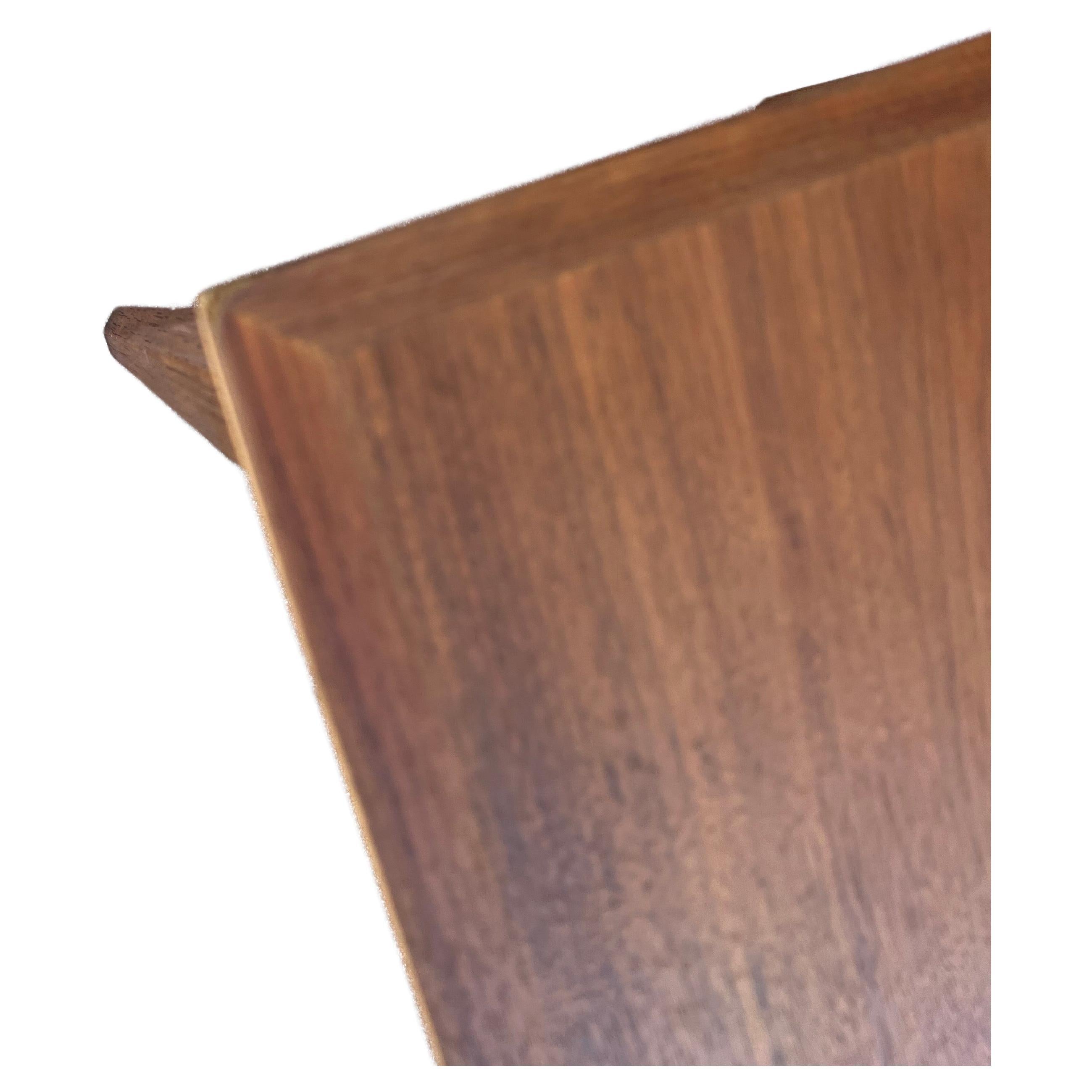 1970's Drexel Pinnacle Walnut Mid Century End Table with Drawer In Good Condition In San Diego, CA