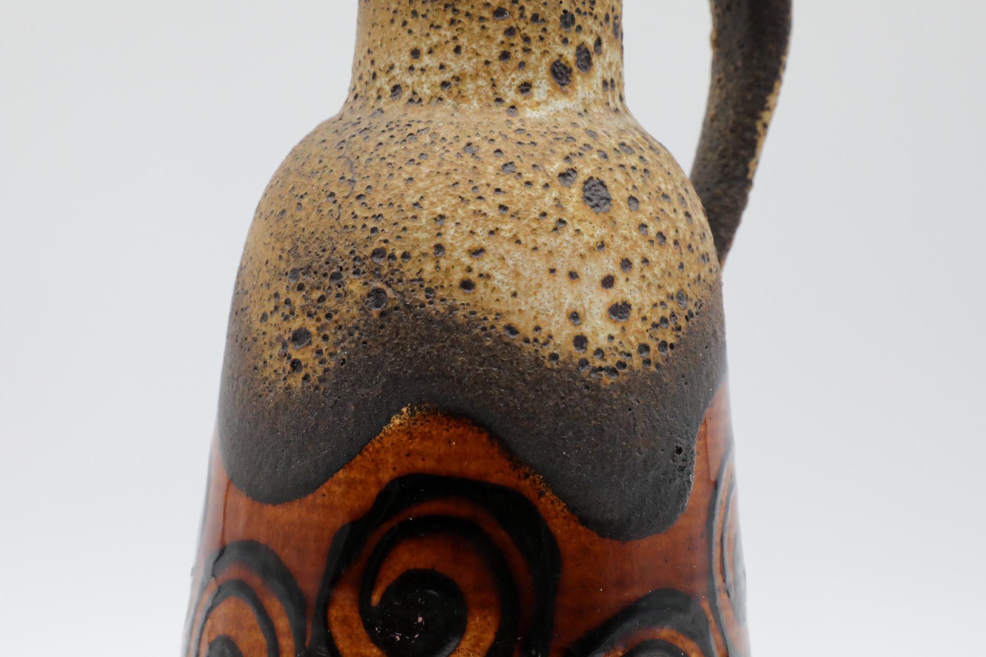 1970s Dümler & Breiden Tapered Water Jug with Wavy Band and Swirls For Sale 4