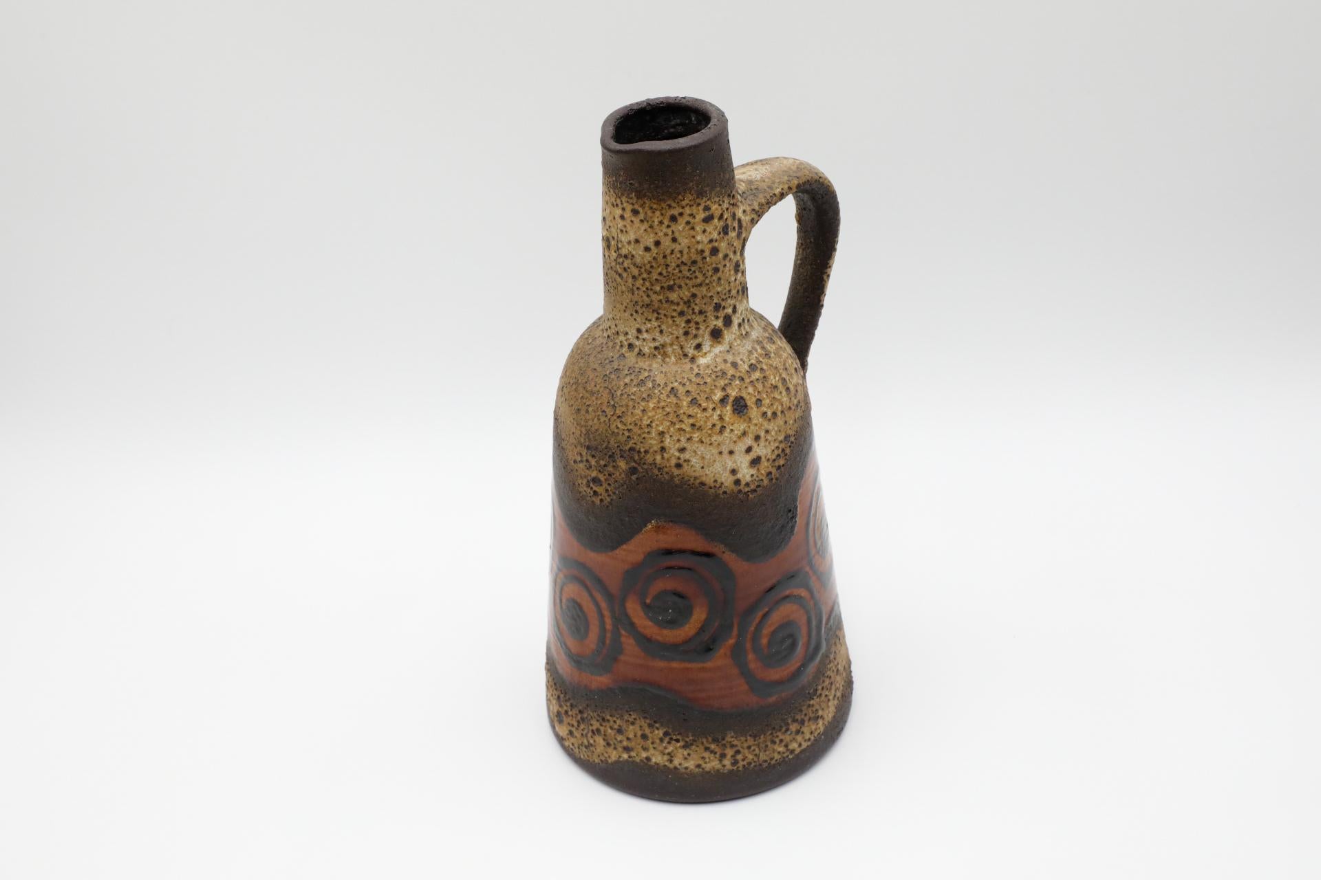 1970s Dümler & Breiden Tapered Water Jug with Wavy Band and Swirls For Sale 1