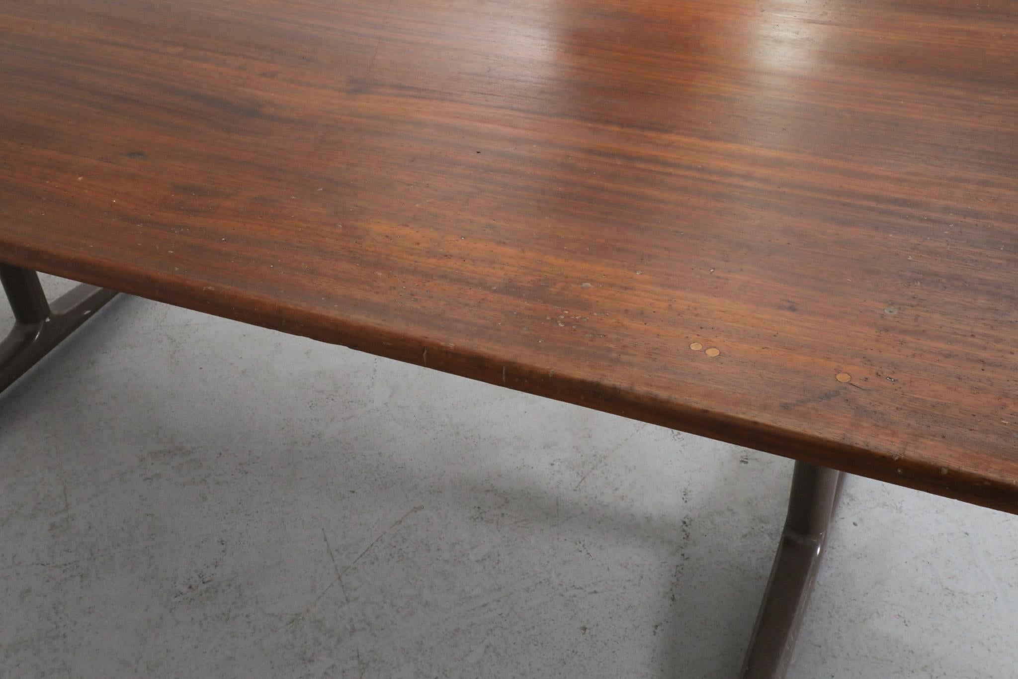 Table industrielle hollandaise des années 1970 avec pieds émaillés bruns par Gispen en vente 7