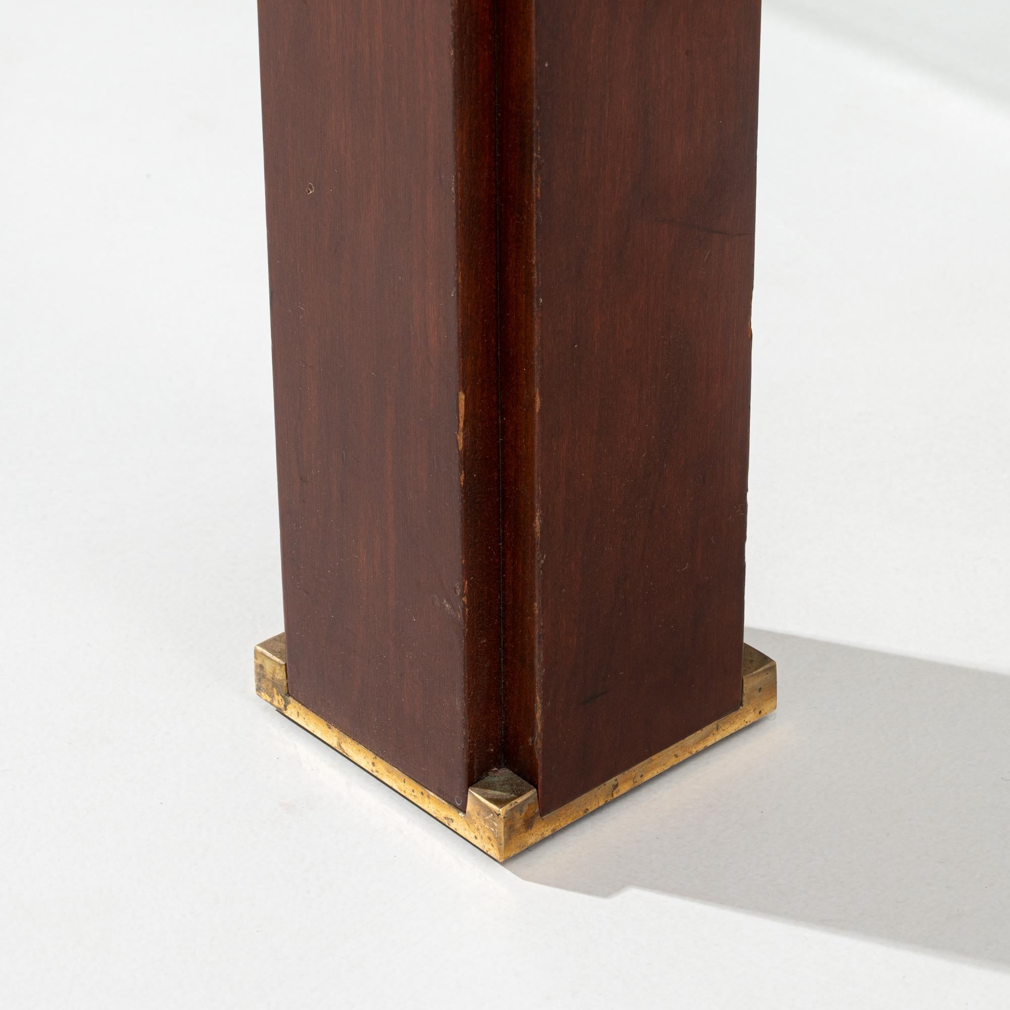 1970er Jahre Dutch T66 Glas & Messing Couchtisch von Peter Ghyczy im Angebot 7