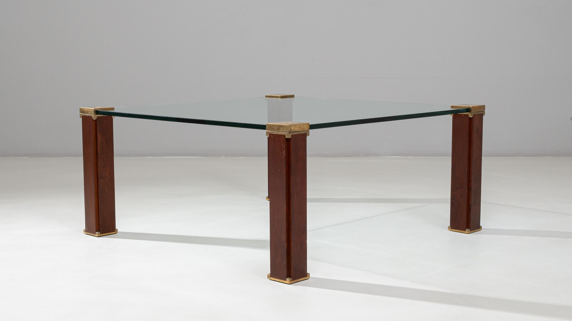 1970er Jahre Dutch T66 Glas & Messing Couchtisch von Peter Ghyczy im Angebot 1