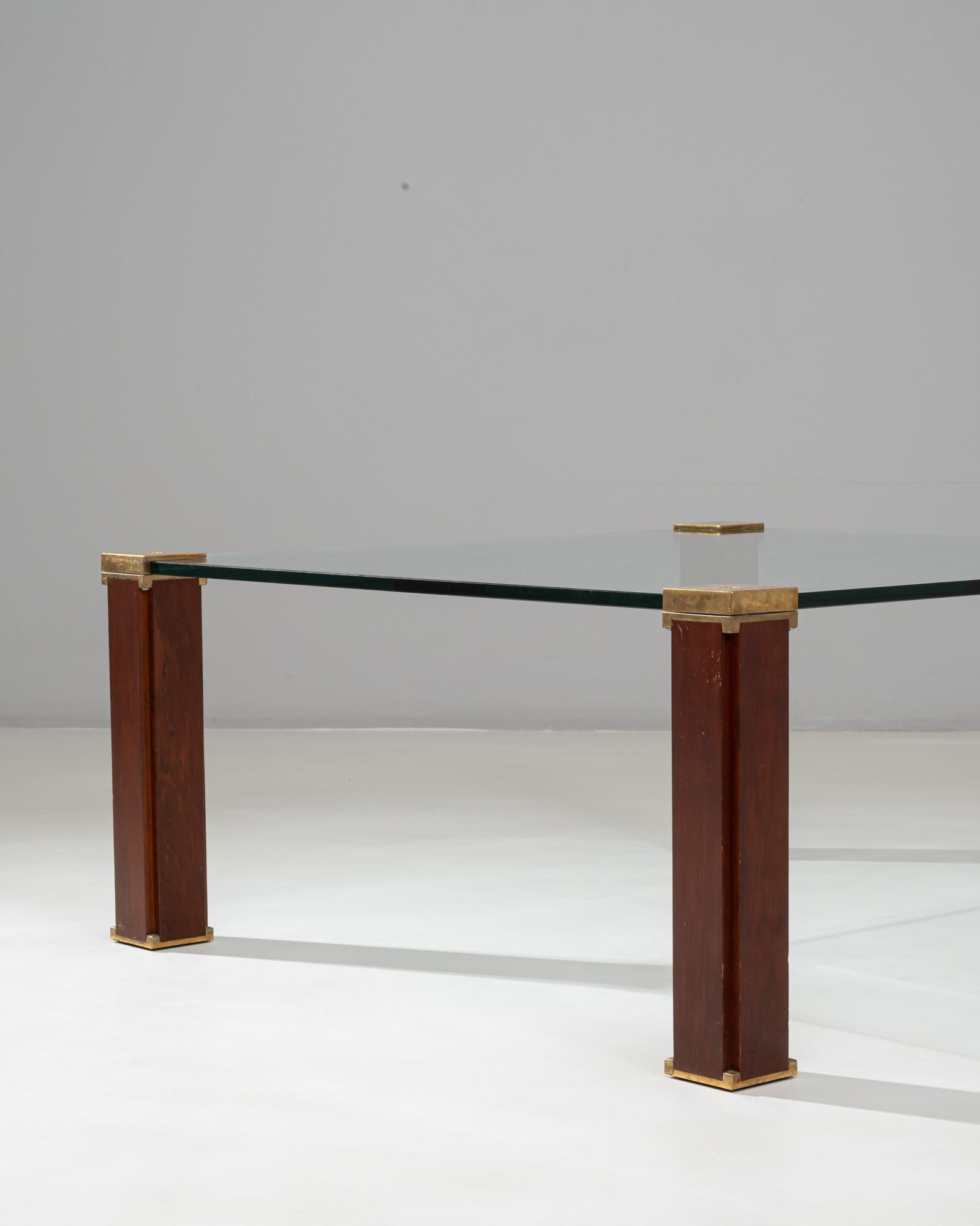 1970er Jahre Dutch T66 Glas & Messing Couchtisch von Peter Ghyczy im Angebot 2