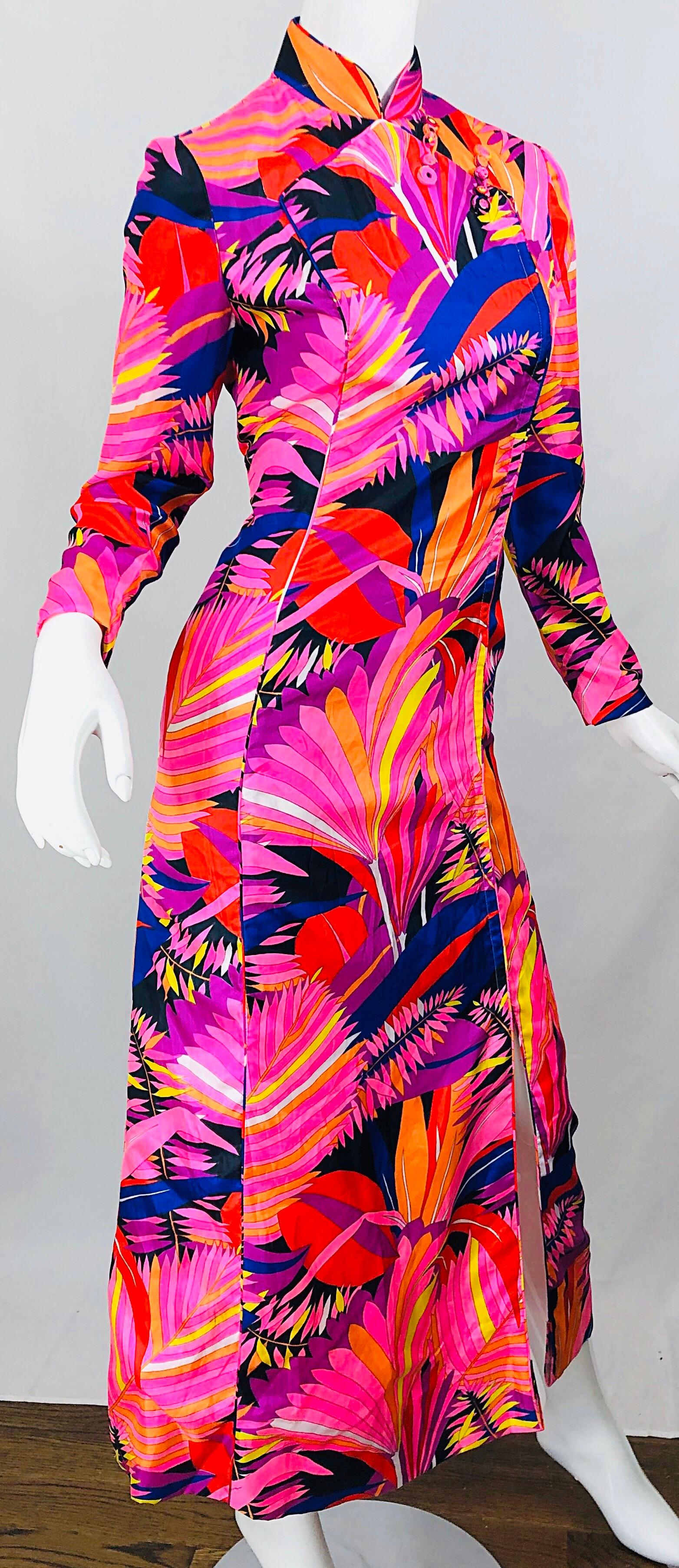 1970s Dynasty for I Magnin Psychedelic Vintage 70s Silk Cheongsam Maxi Dress For Sale 3