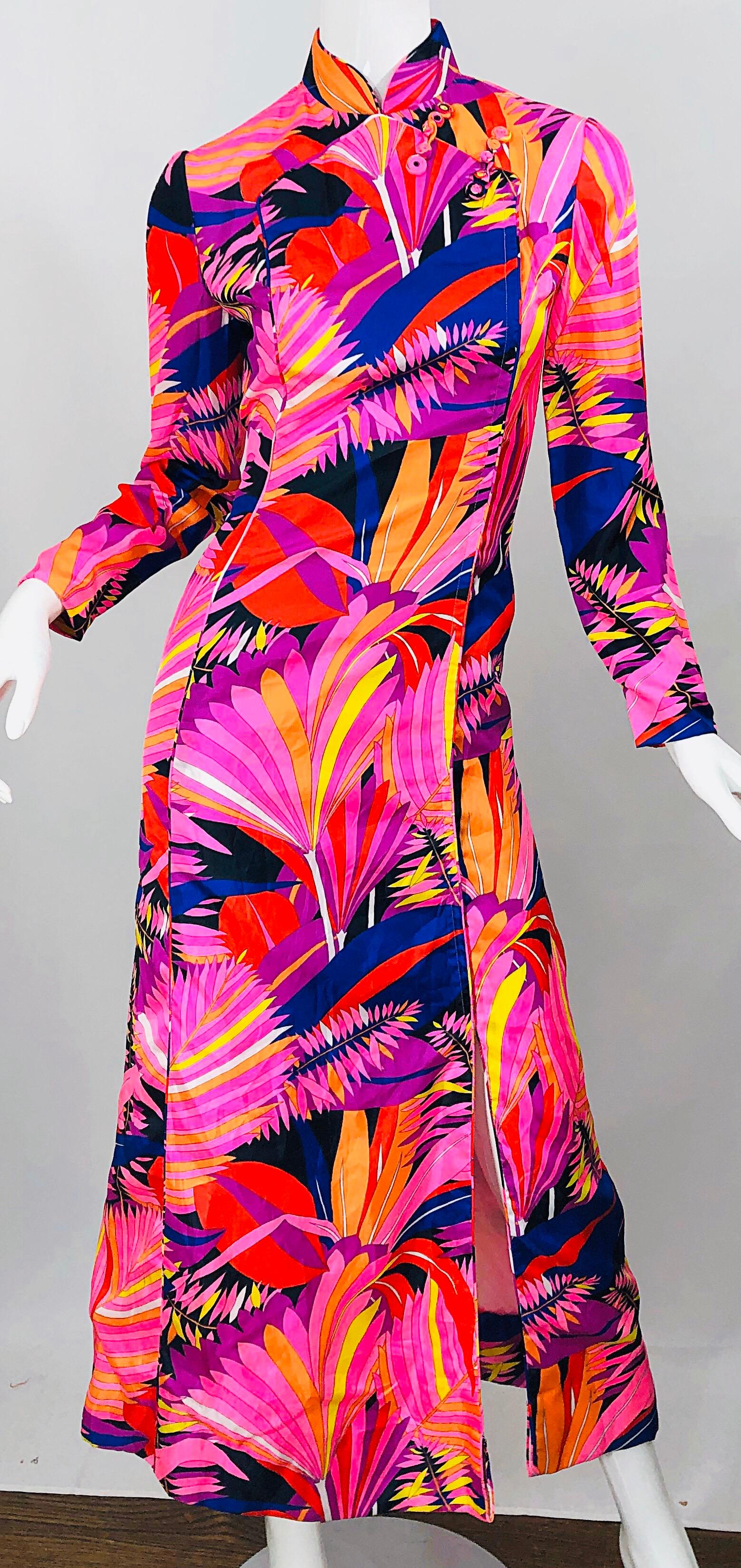 1970s Dynasty for I Magnin Psychedelic Vintage 70s Silk Cheongsam Maxi Dress For Sale 2