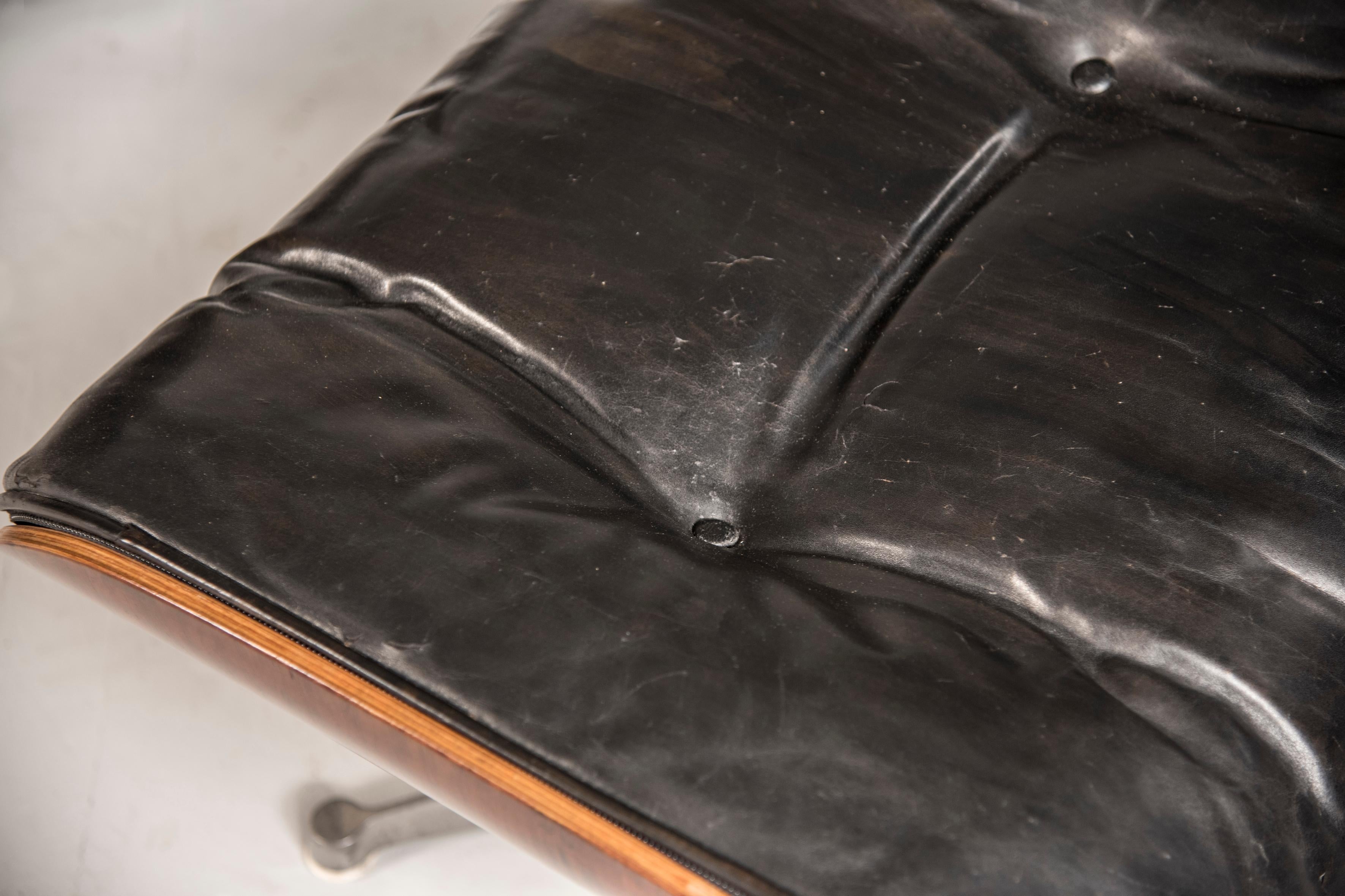 italien Chaise longue Eames 670 et ottomane 671 Herman Miller par ICF des années 1970
