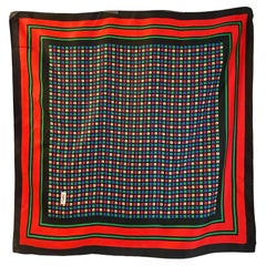 Anni '70 - primi anni '80 Yves Saint Laurent YSL Quadrati geometrici multicolore  Sciarpa di seta