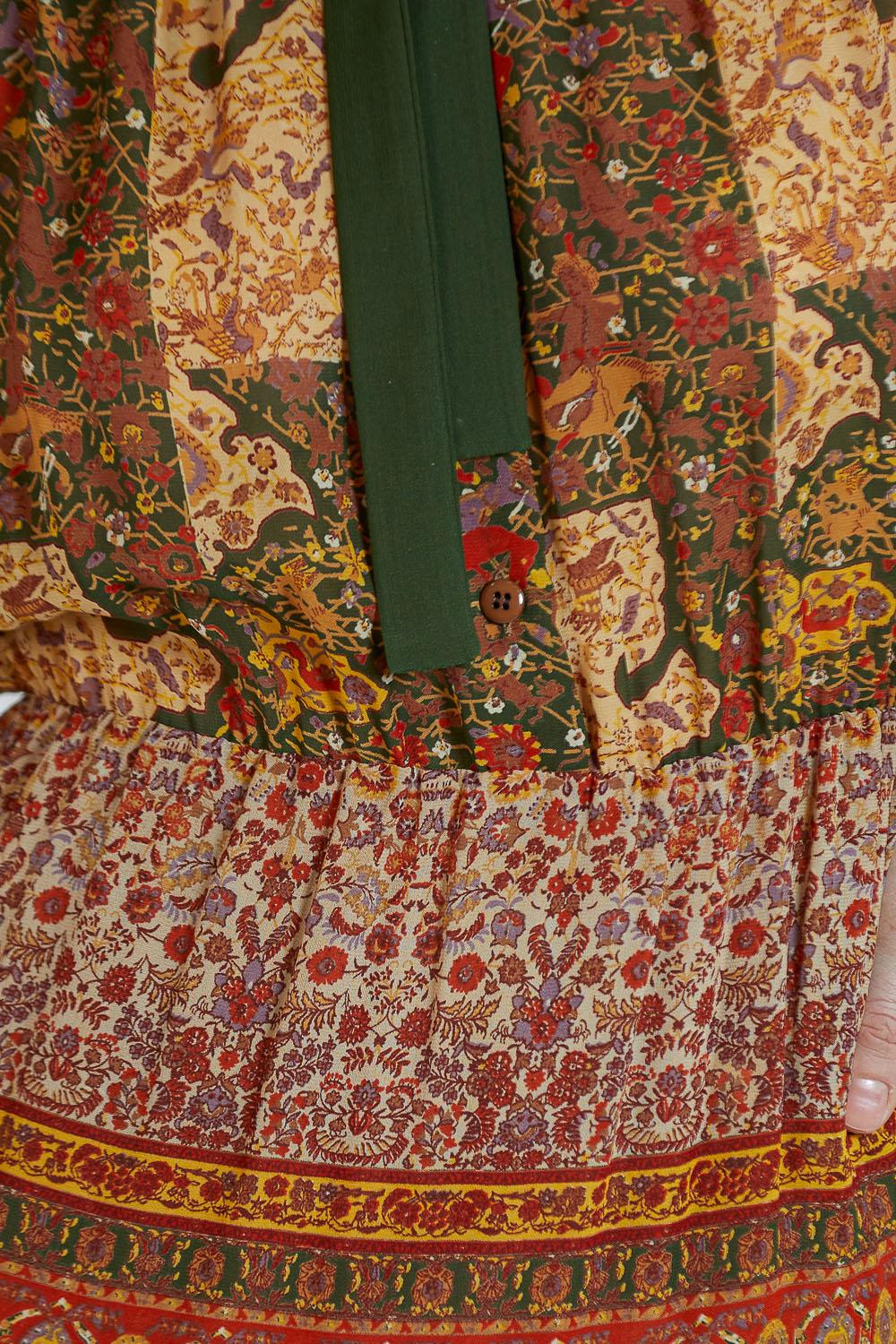 1970S Earthtone Paisley Rayon Georgette Boho Blouson Sleeved Dress For Sale 3